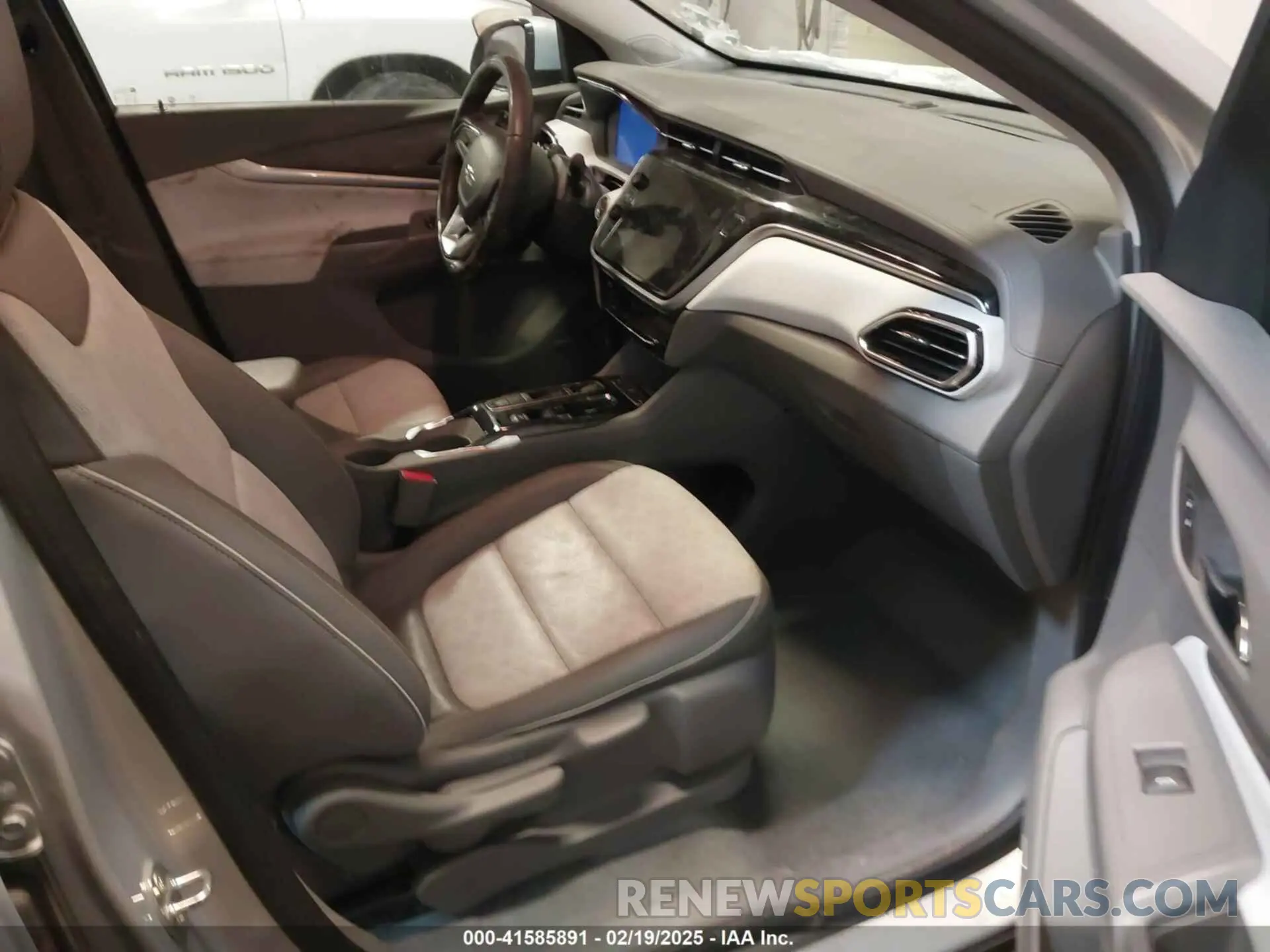 5 Photograph of a damaged car 1G1FZ6S03N4123509 CHEVROLET BOLT EUV 2022