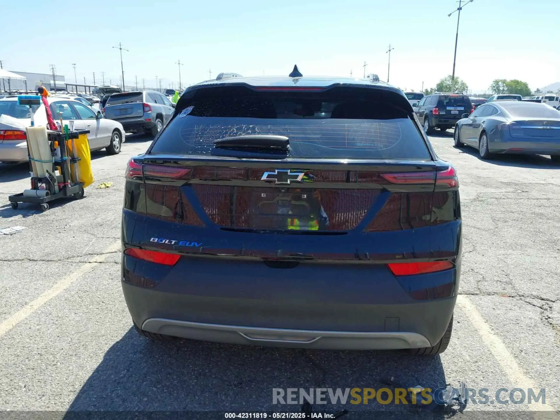 17 Photograph of a damaged car 1G1FY6S00P4152374 CHEVROLET BOLT EUV 2023