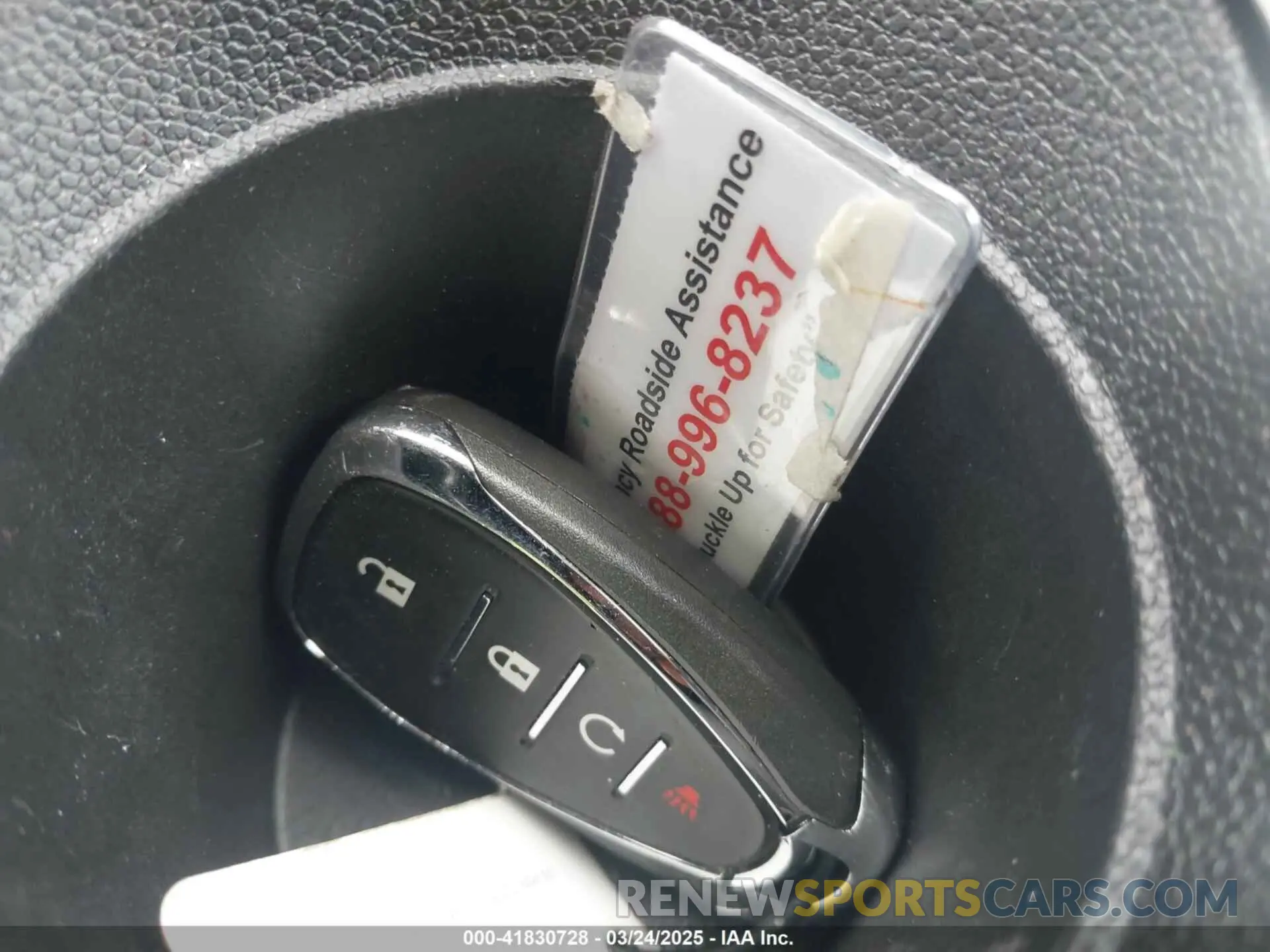 11 Photograph of a damaged car 1G1FY6S01P4184413 CHEVROLET BOLT EUV 2023