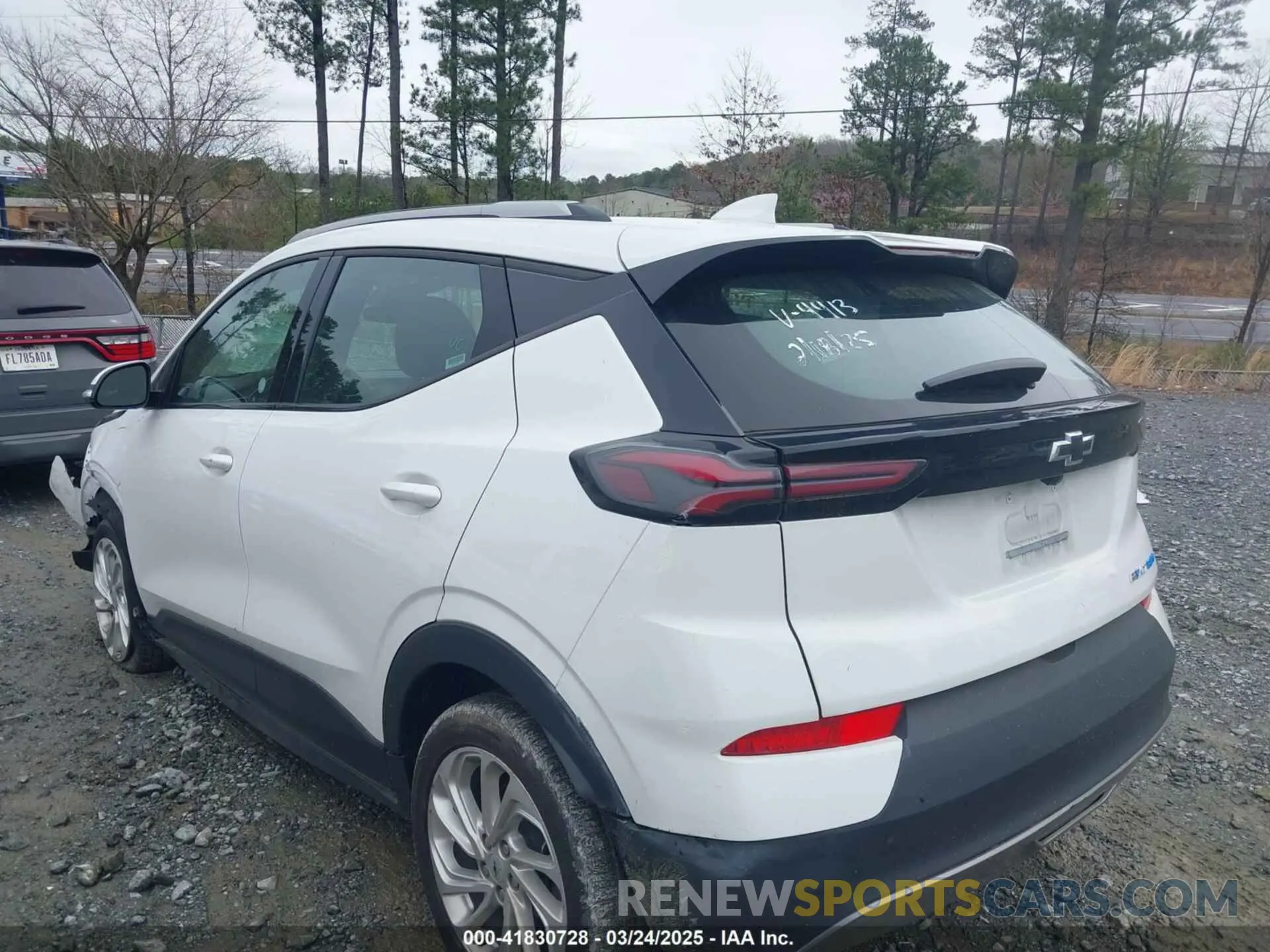 14 Photograph of a damaged car 1G1FY6S01P4184413 CHEVROLET BOLT EUV 2023