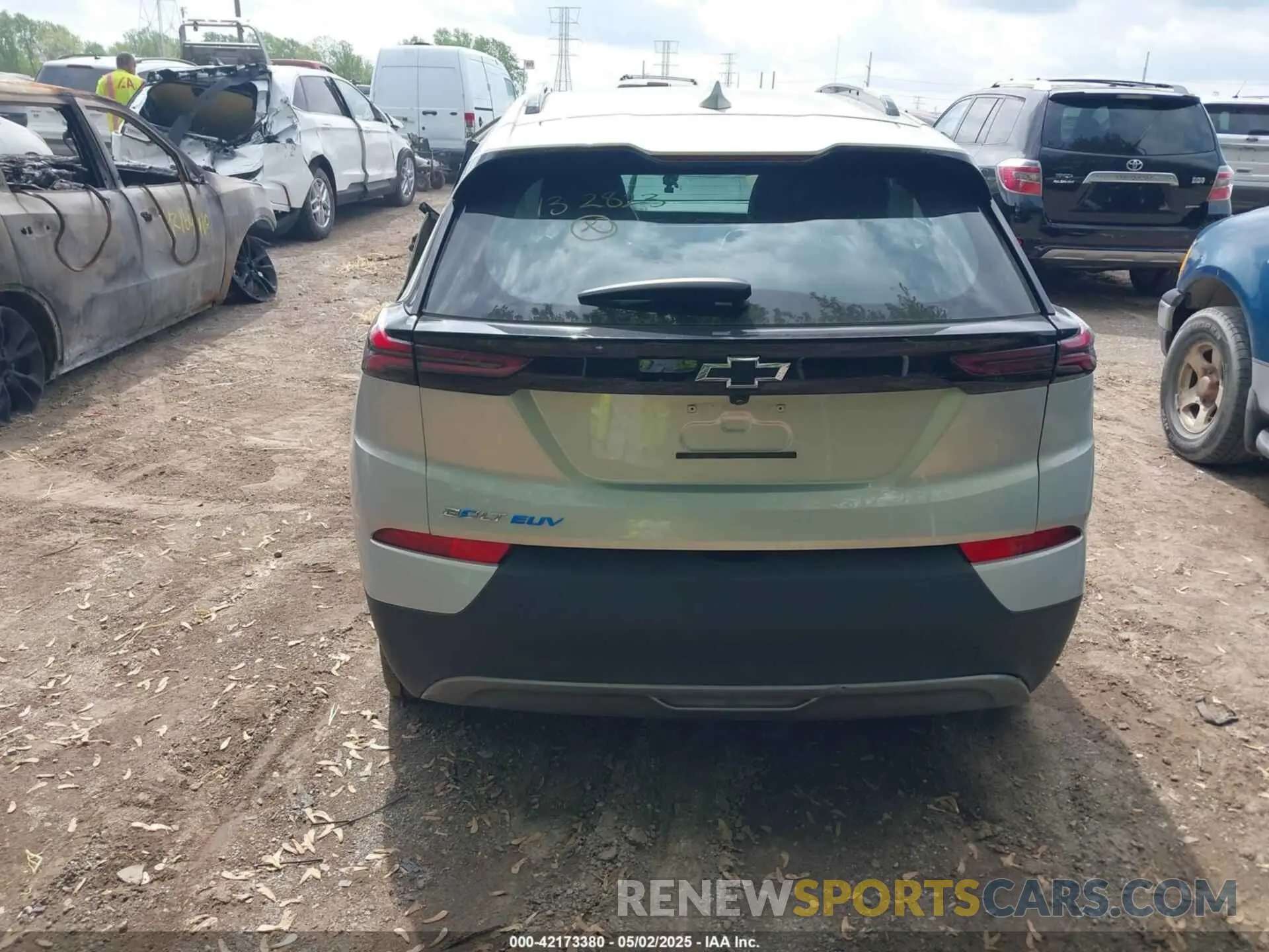 14 Photograph of a damaged car 1G1FY6S02P4132823 CHEVROLET BOLT EUV 2023