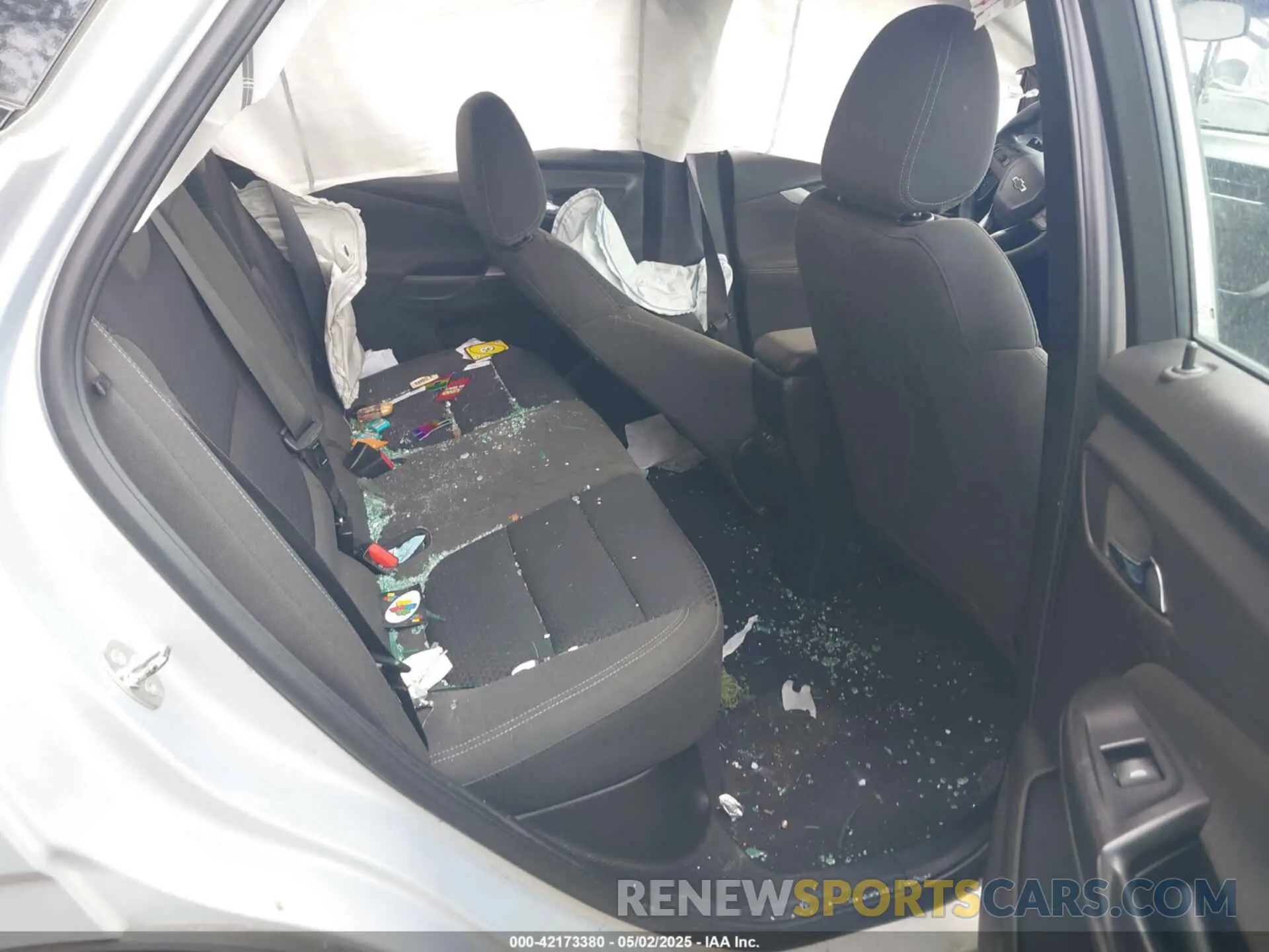 7 Photograph of a damaged car 1G1FY6S02P4132823 CHEVROLET BOLT EUV 2023