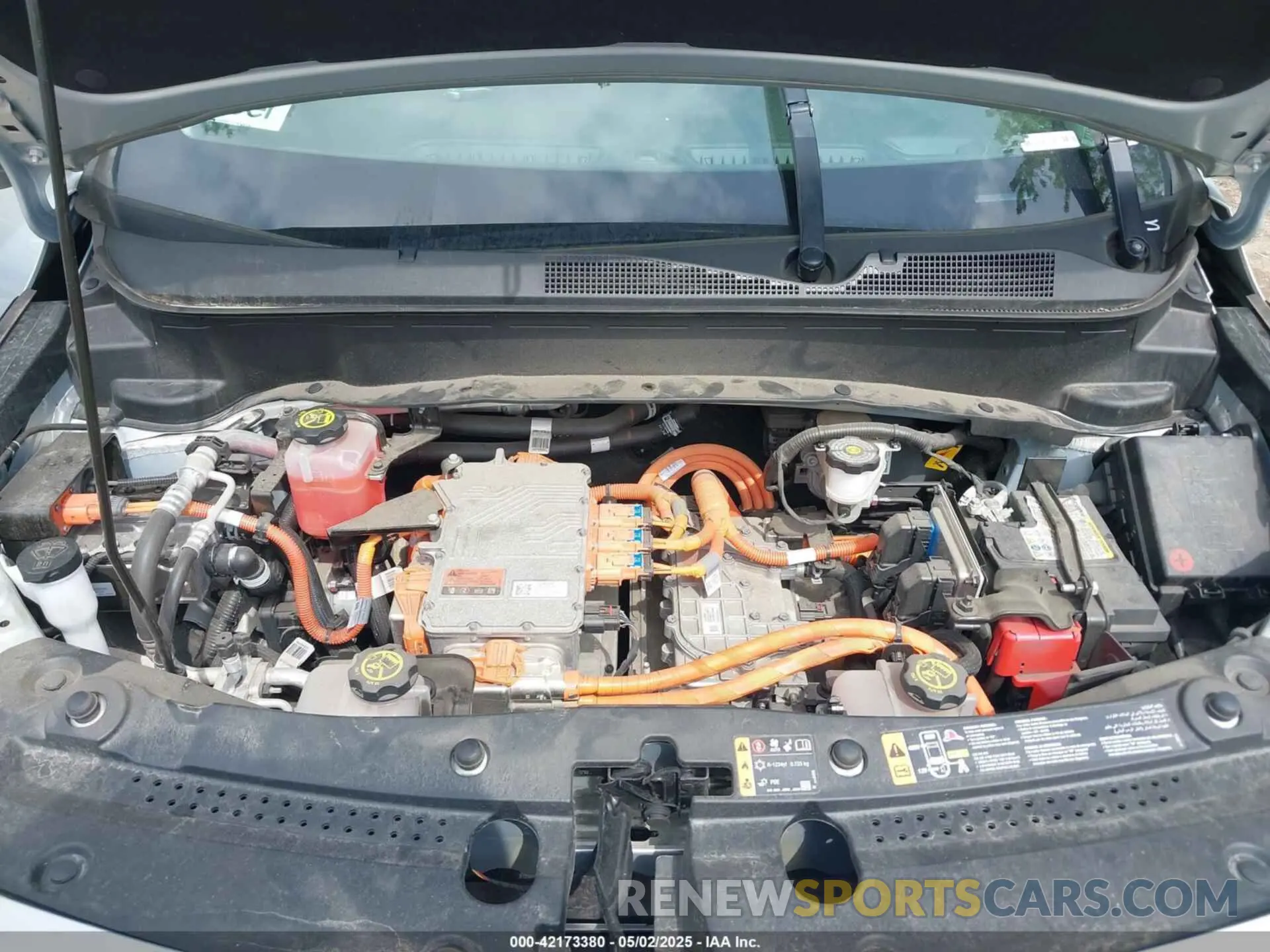 9 Photograph of a damaged car 1G1FY6S02P4132823 CHEVROLET BOLT EUV 2023