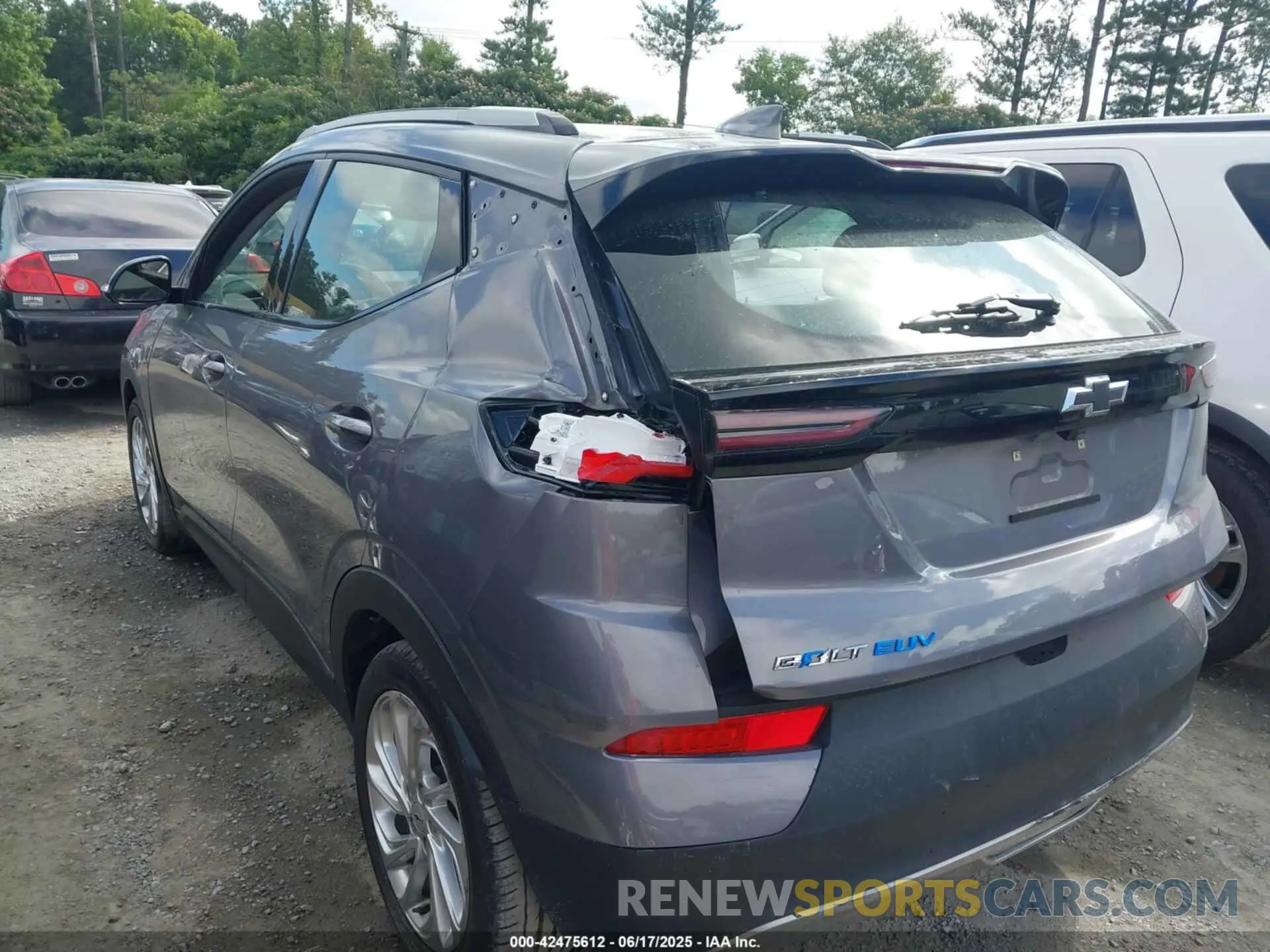 3 Photograph of a damaged car 1G1FY6S02P4149301 CHEVROLET BOLT EUV 2023