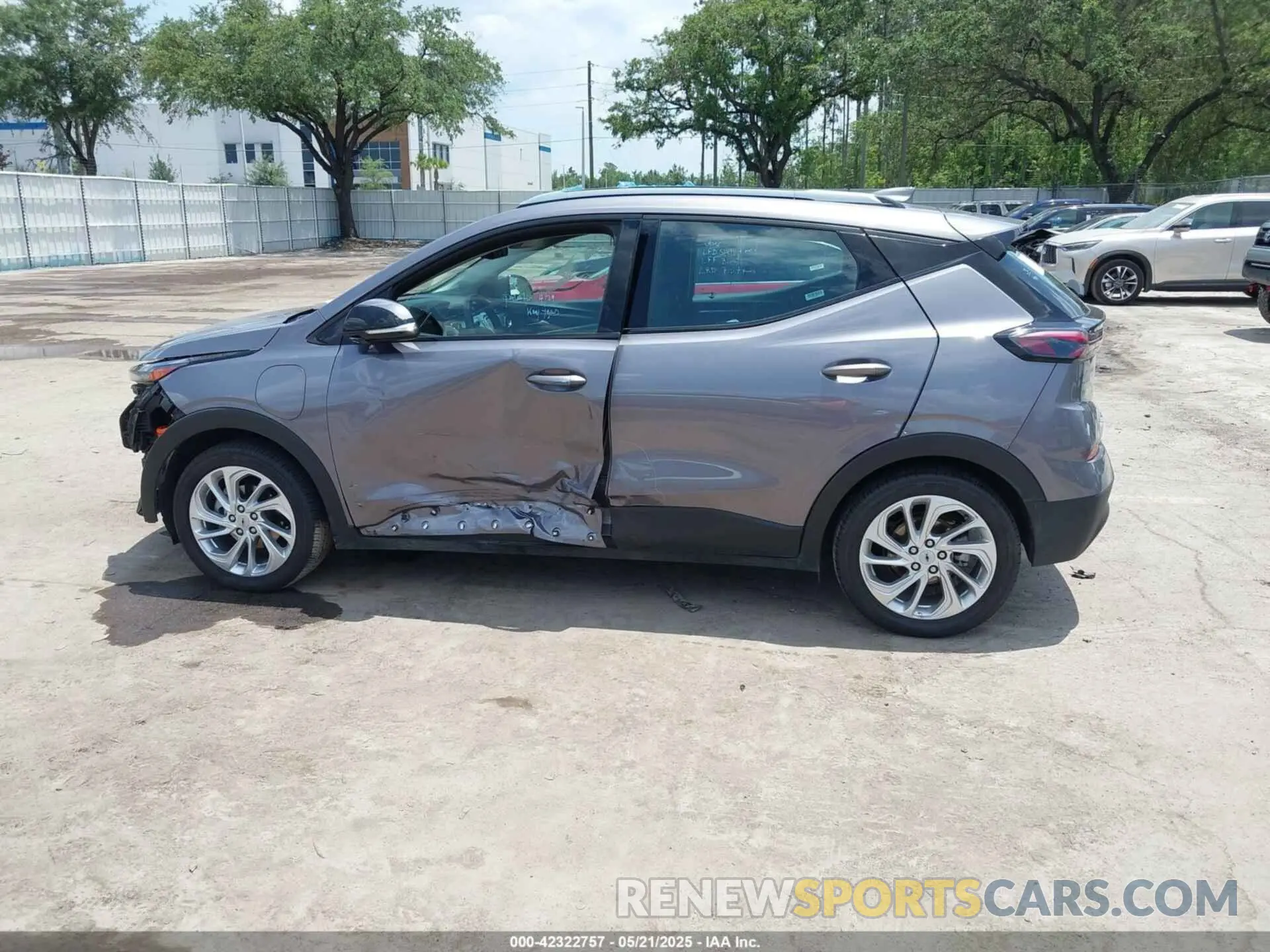 15 Photograph of a damaged car 1G1FY6S03P4165829 CHEVROLET BOLT EUV 2023