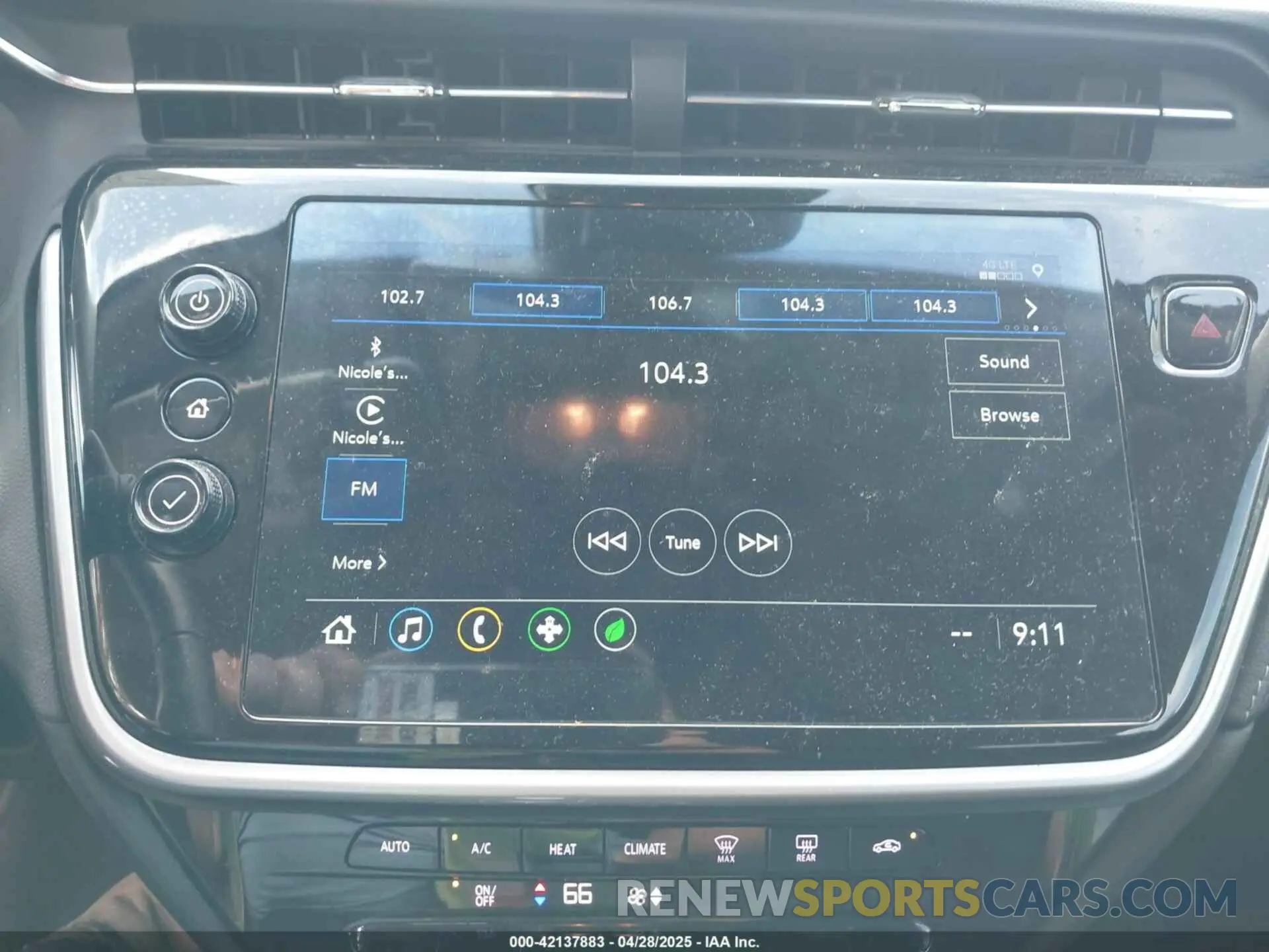 18 Photograph of a damaged car 1G1FY6S04P4138803 CHEVROLET BOLT EUV 2023