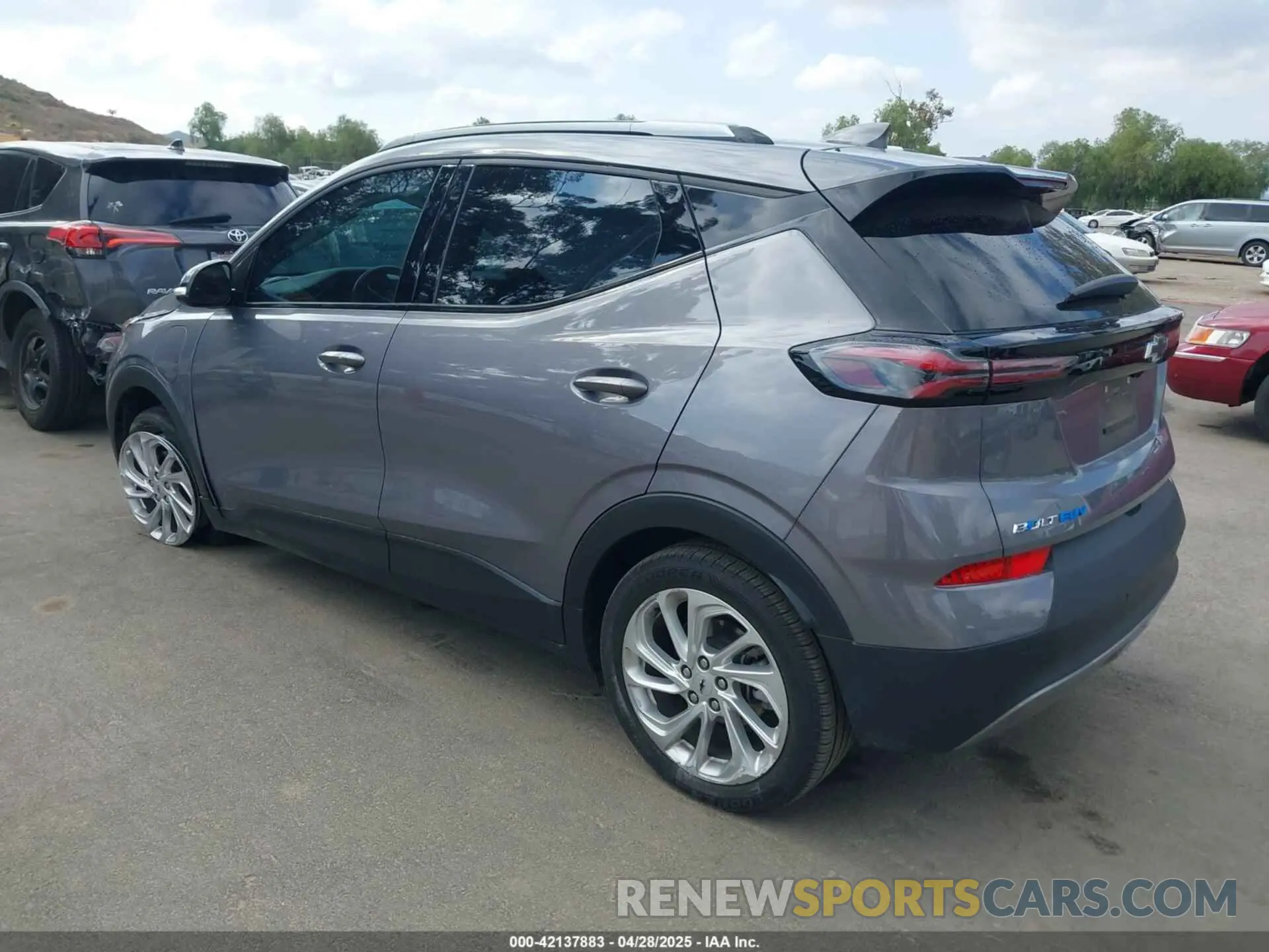 3 Photograph of a damaged car 1G1FY6S04P4138803 CHEVROLET BOLT EUV 2023