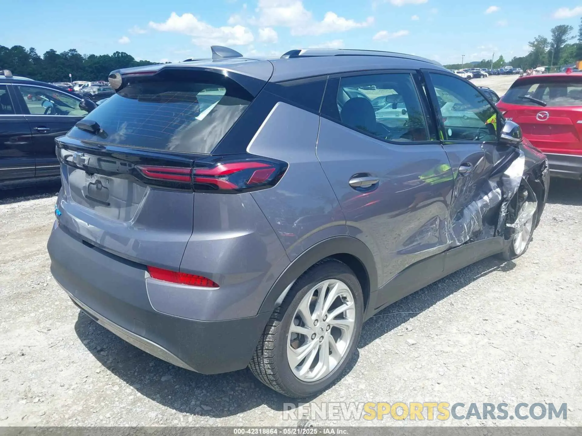 4 Photograph of a damaged car 1G1FY6S04P4140177 CHEVROLET BOLT EUV 2023