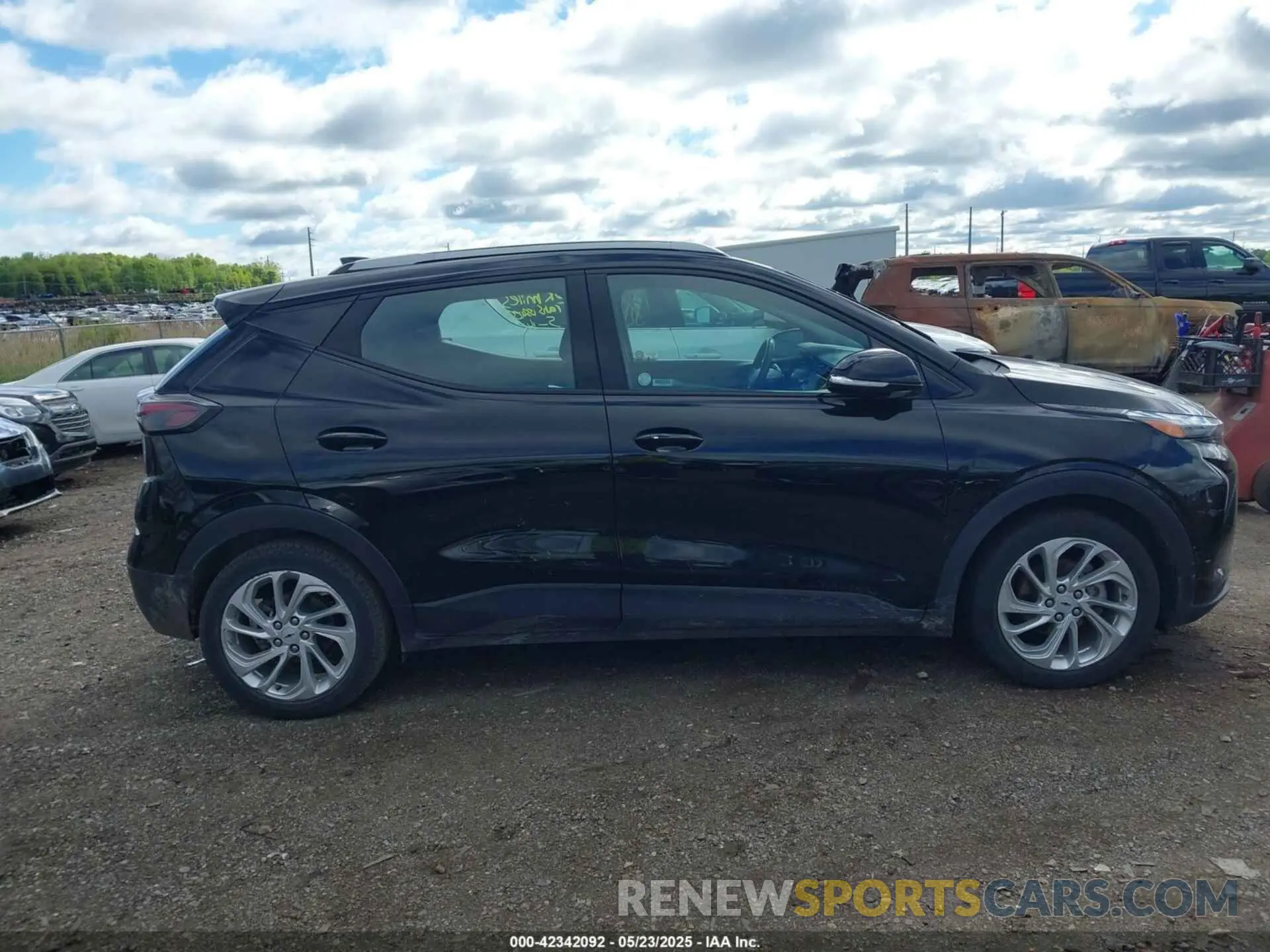 13 Photograph of a damaged car 1G1FY6S04P4182087 CHEVROLET BOLT EUV 2023