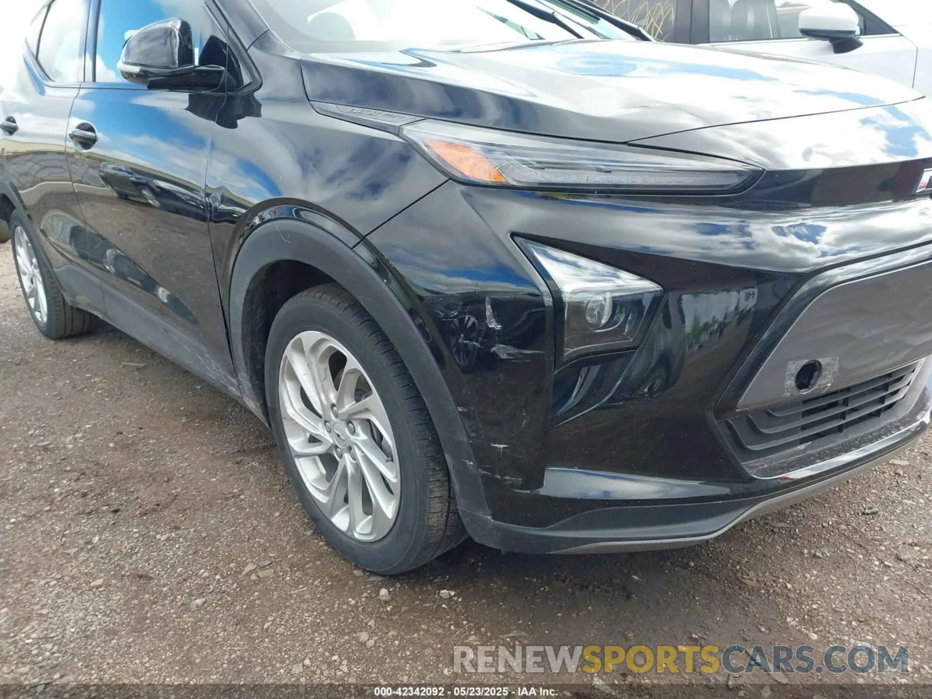 6 Photograph of a damaged car 1G1FY6S04P4182087 CHEVROLET BOLT EUV 2023
