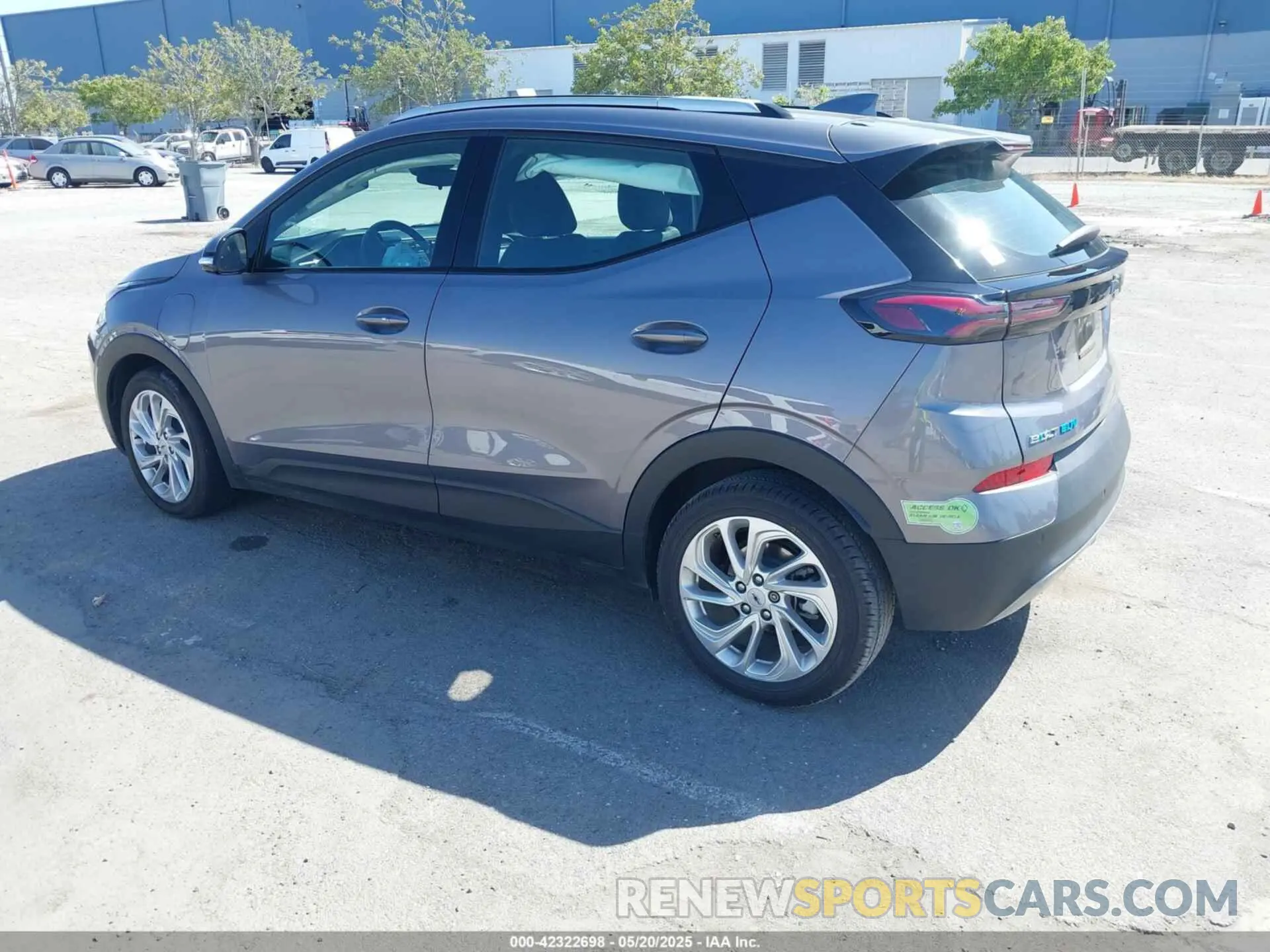 3 Photograph of a damaged car 1G1FY6S05P4134517 CHEVROLET BOLT EUV 2023