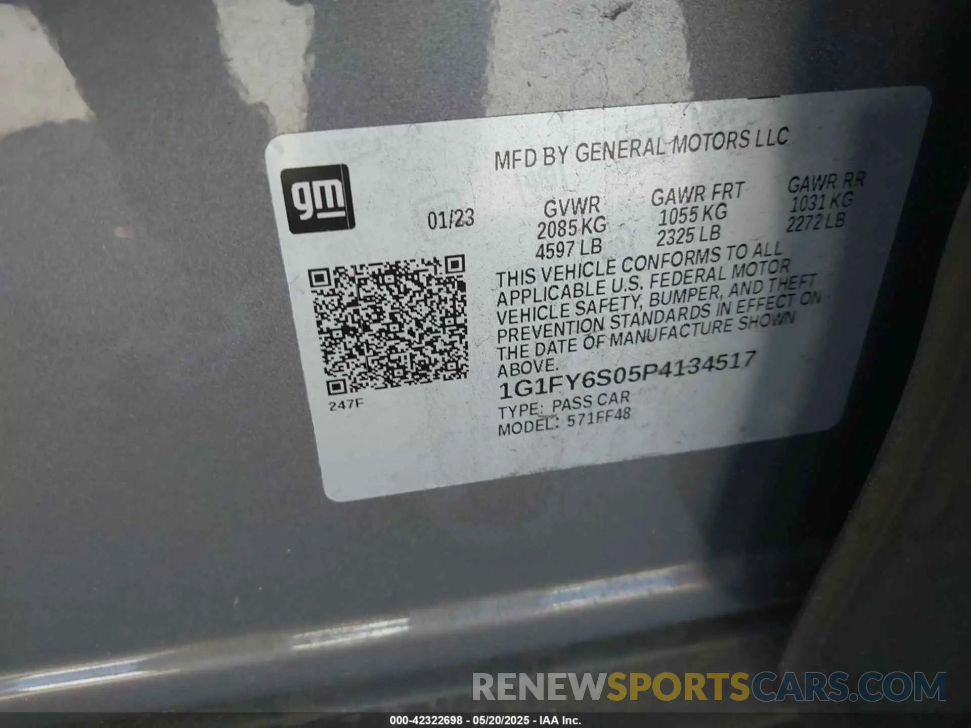 9 Photograph of a damaged car 1G1FY6S05P4134517 CHEVROLET BOLT EUV 2023