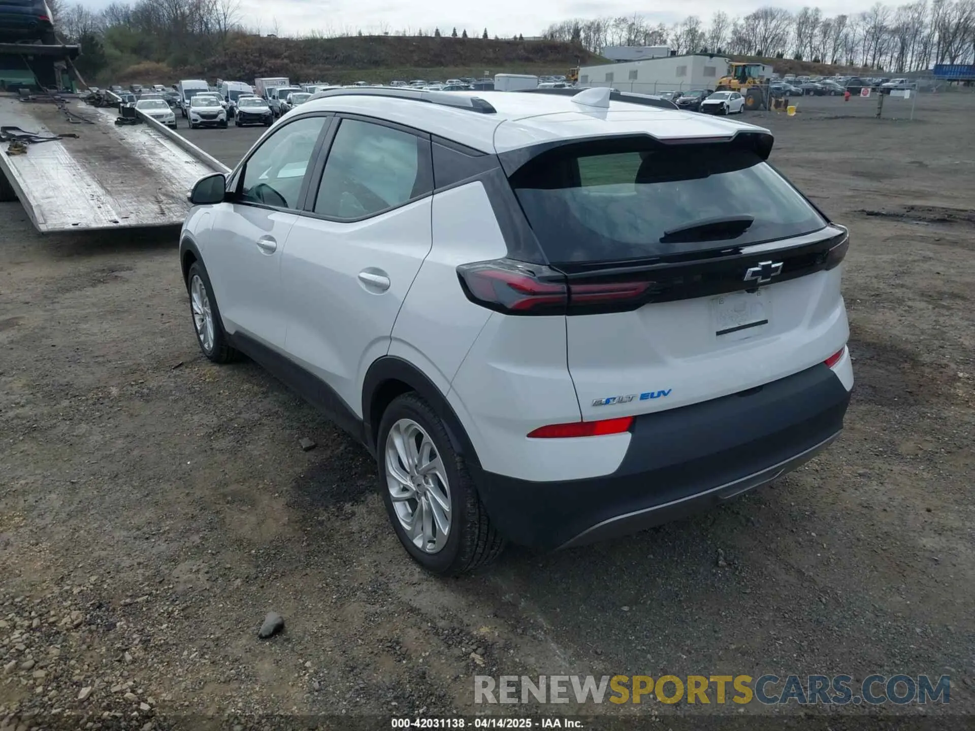 3 Photograph of a damaged car 1G1FY6S05P4136655 CHEVROLET BOLT EUV 2023