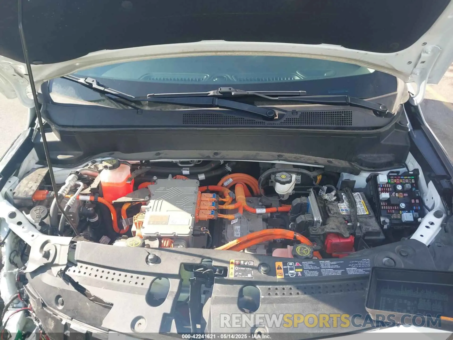 10 Photograph of a damaged car 1G1FY6S05P4148076 CHEVROLET BOLT EUV 2023
