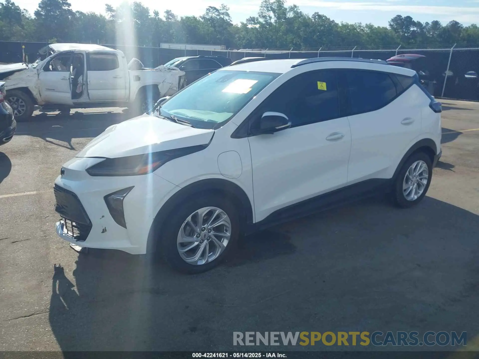 2 Photograph of a damaged car 1G1FY6S05P4148076 CHEVROLET BOLT EUV 2023