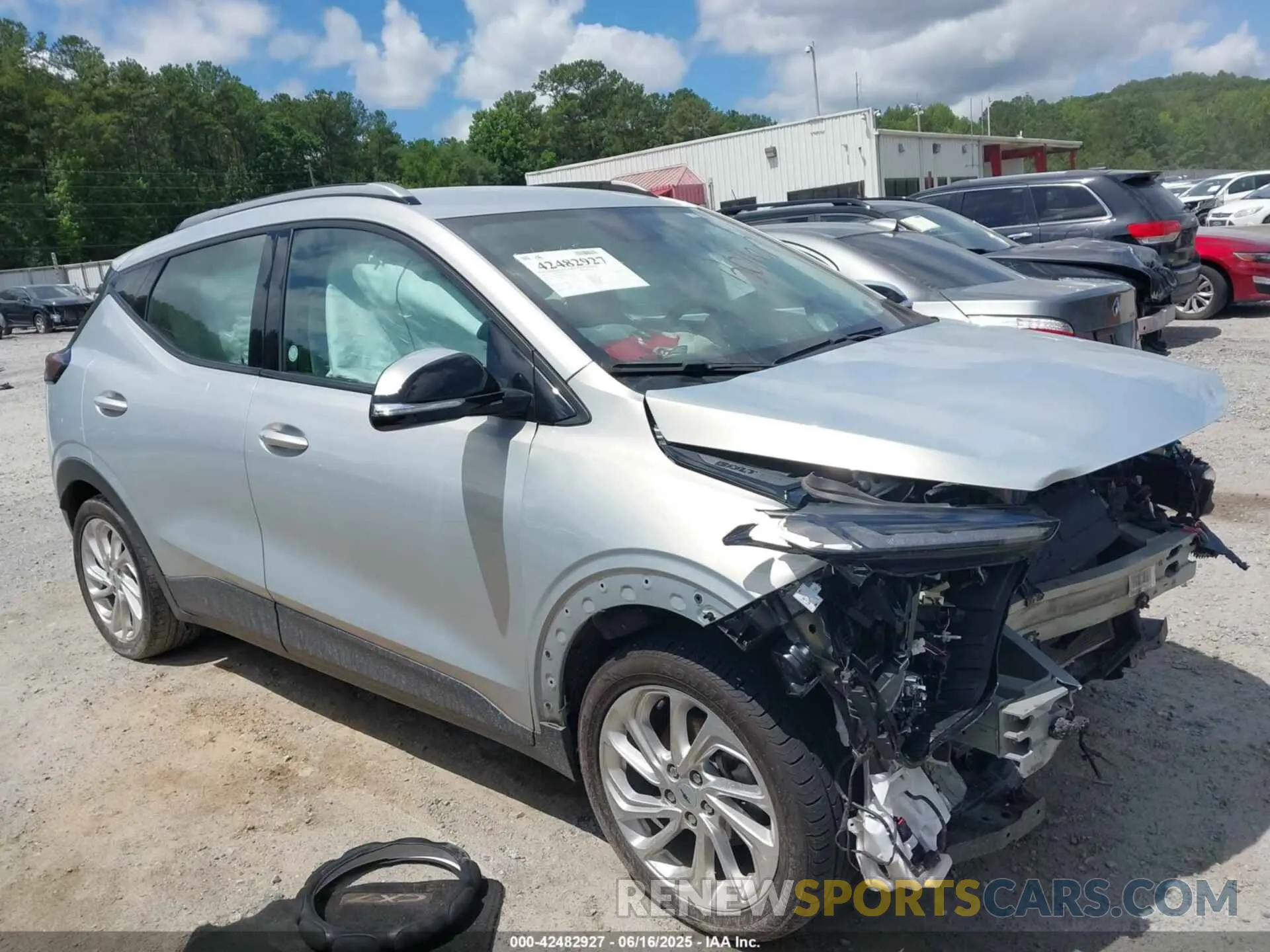 13 Photograph of a damaged car 1G1FY6S05P4149339 CHEVROLET BOLT EUV 2023