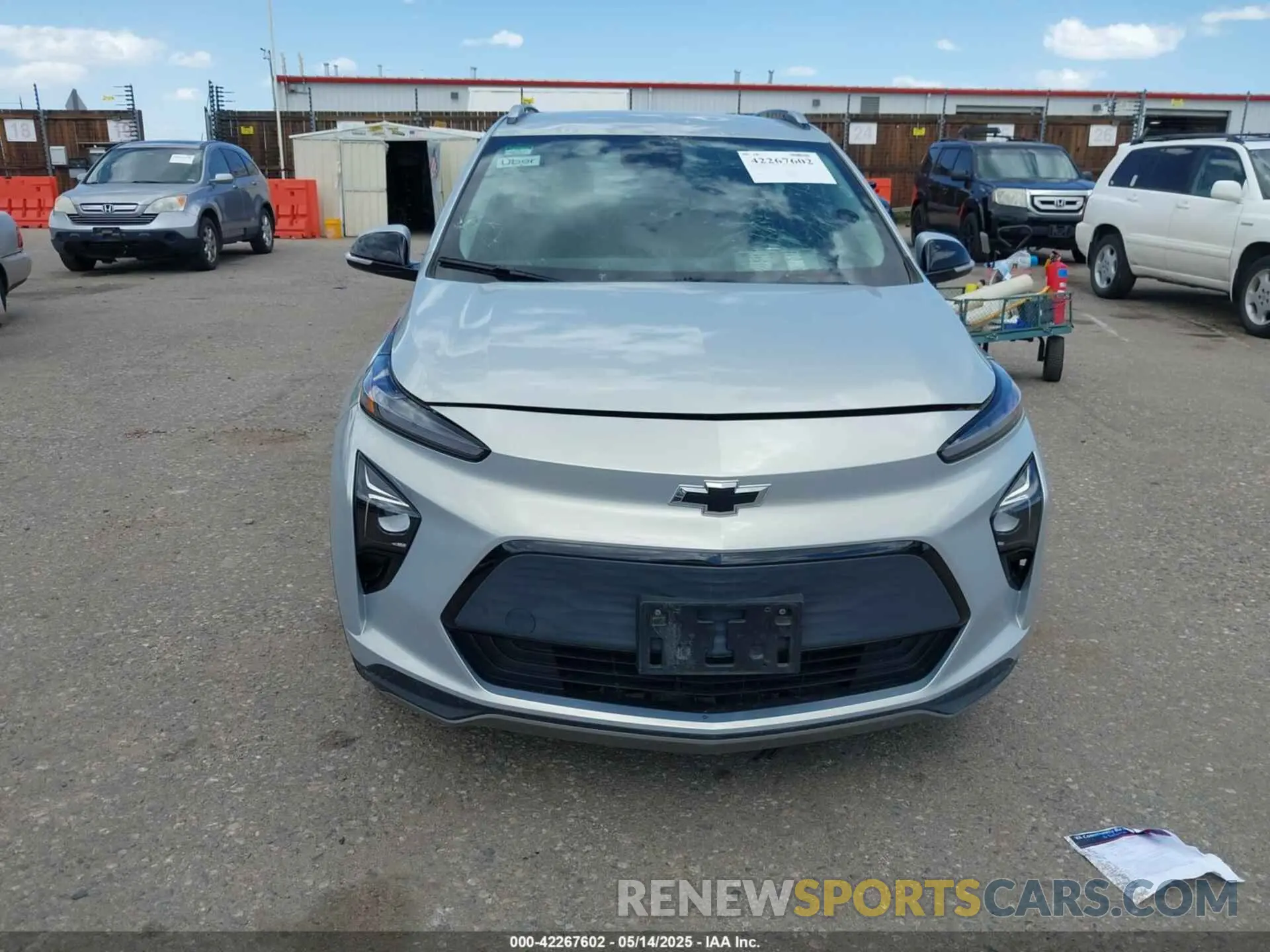 12 Photograph of a damaged car 1G1FY6S05P4164195 CHEVROLET BOLT EUV 2023