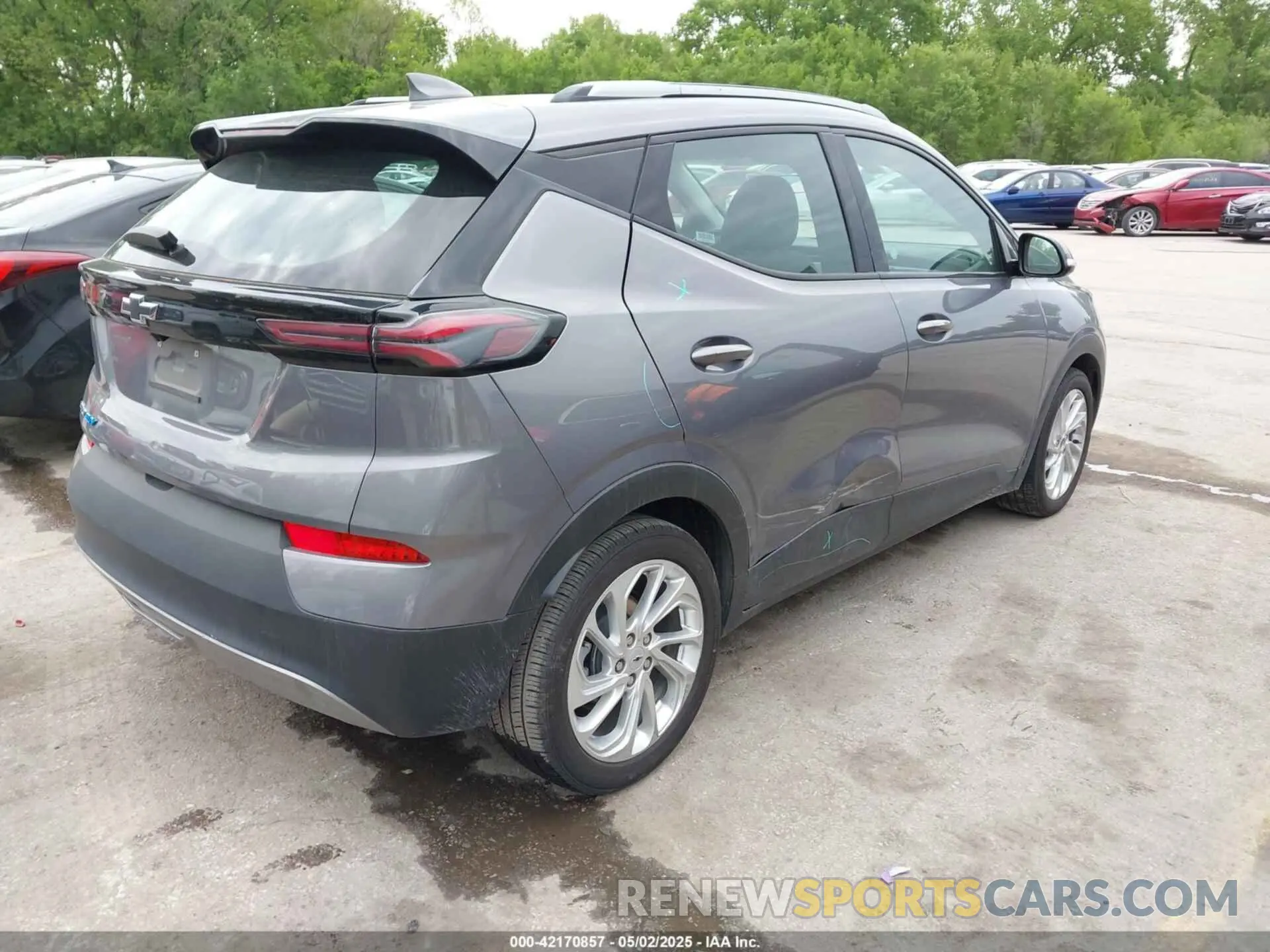 4 Photograph of a damaged car 1G1FY6S06P4146014 CHEVROLET BOLT EUV 2023