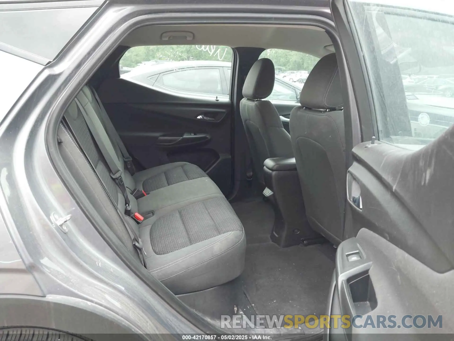 8 Photograph of a damaged car 1G1FY6S06P4146014 CHEVROLET BOLT EUV 2023