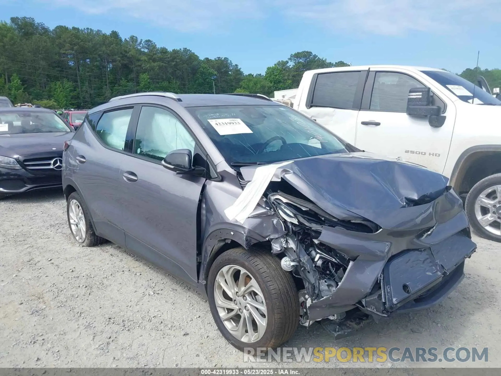 13 Photograph of a damaged car 1G1FY6S08P4140103 CHEVROLET BOLT EUV 2023