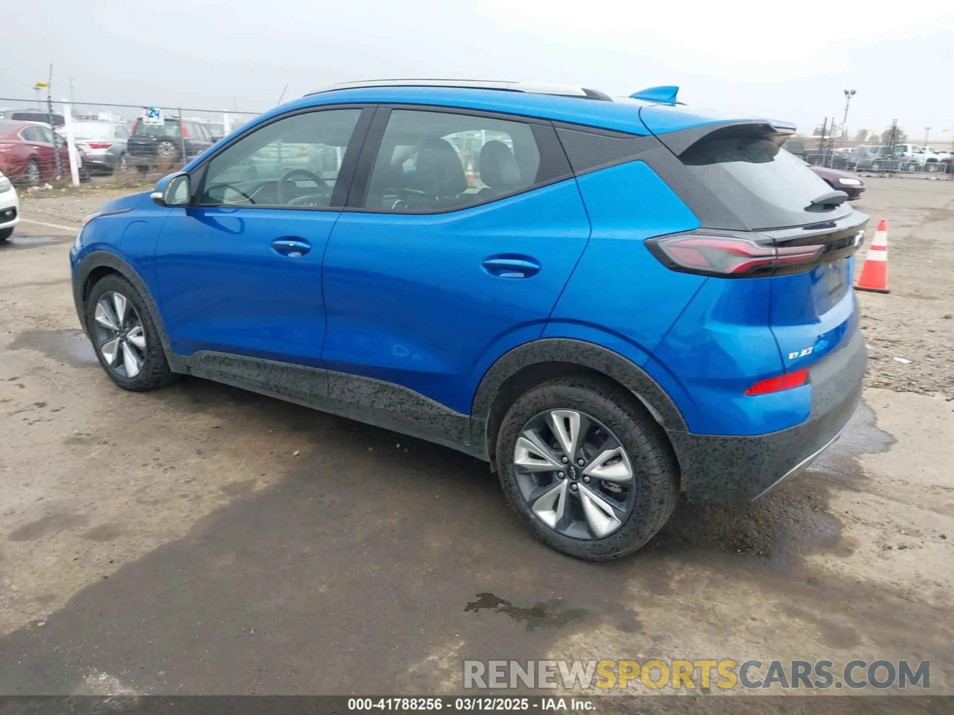 3 Photograph of a damaged car 1G1FY6S09P4103660 CHEVROLET BOLT EUV 2023