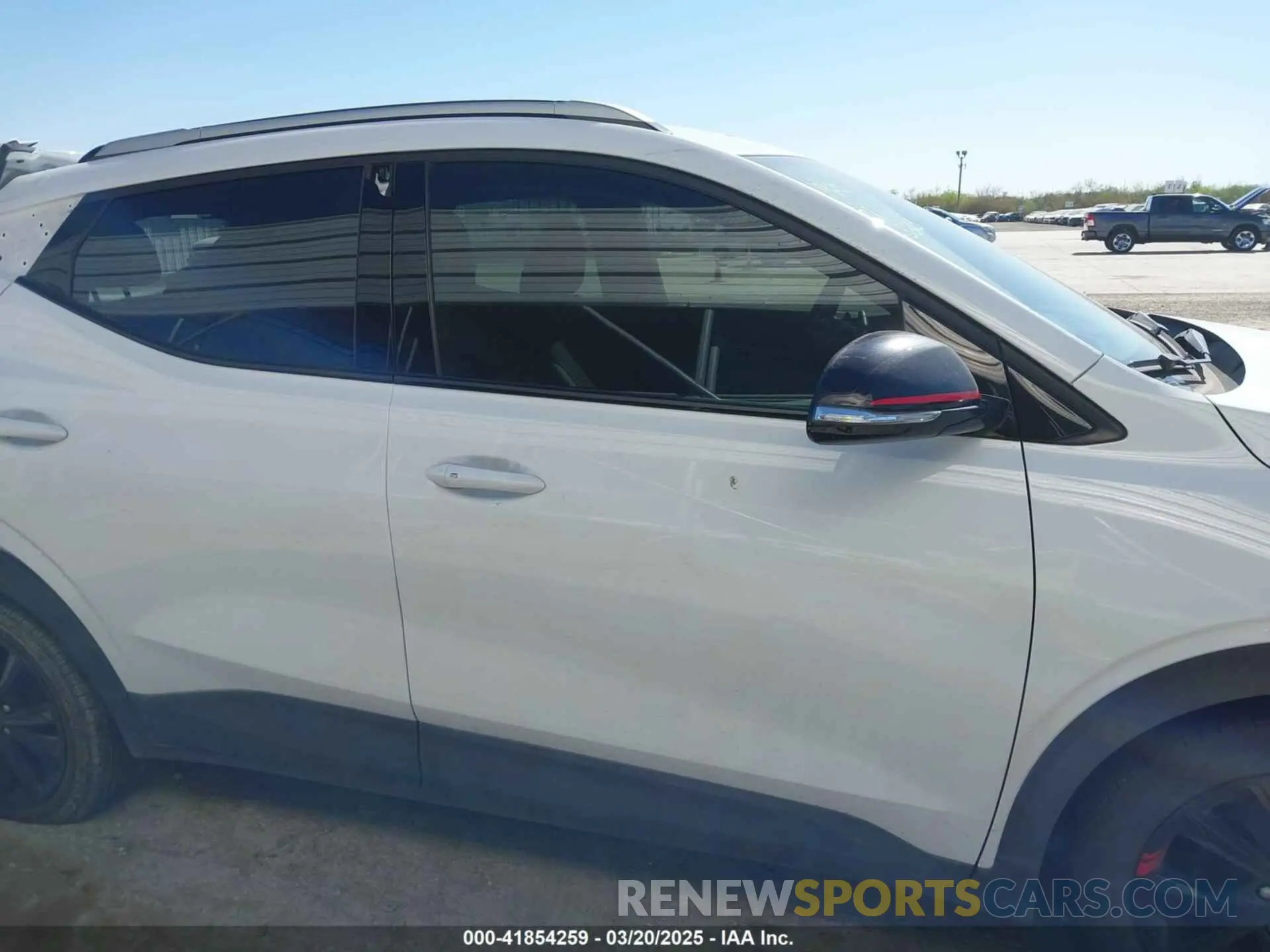 13 Photograph of a damaged car 1G1FY6S09P4115503 CHEVROLET BOLT EUV 2023