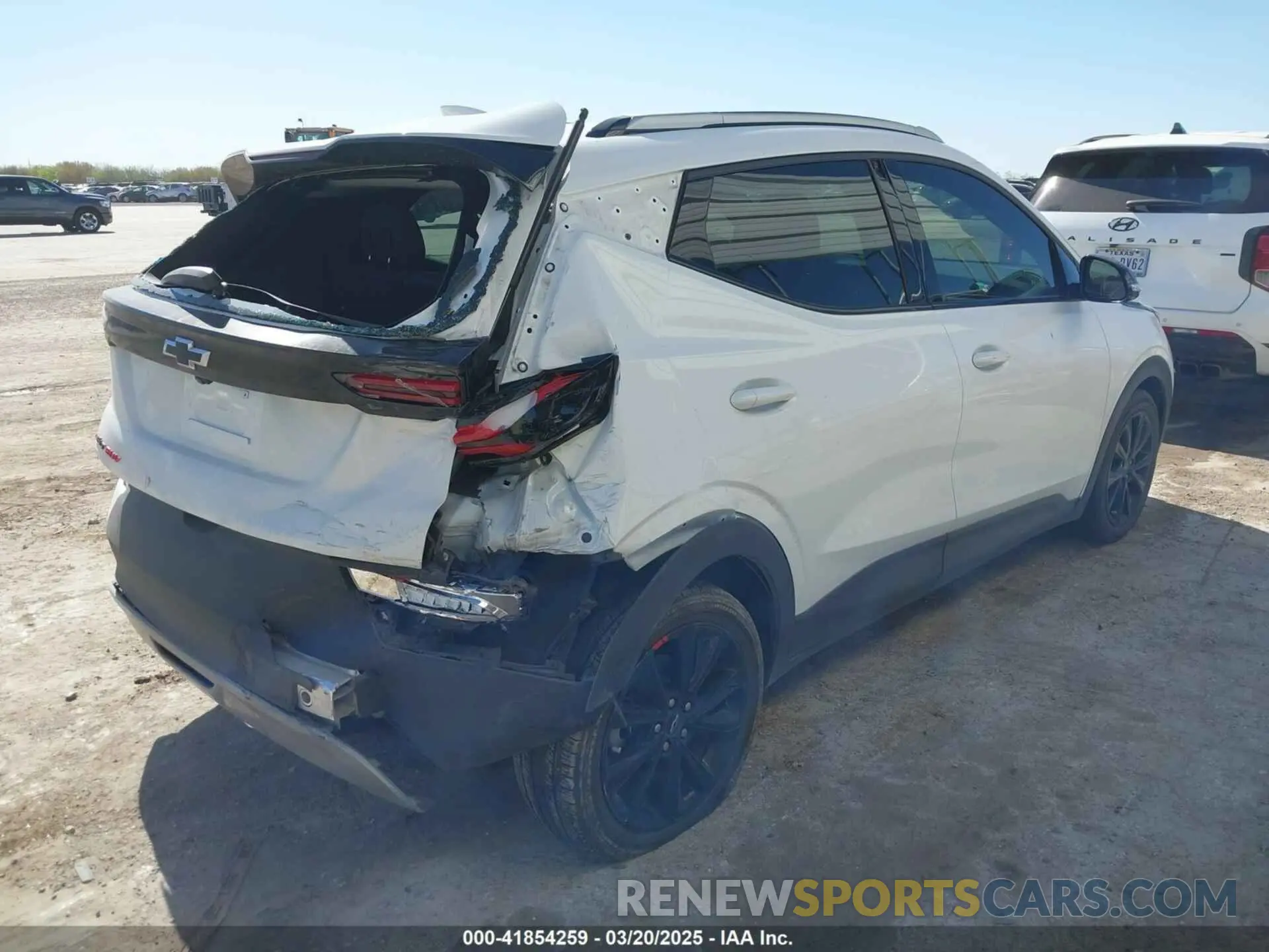 4 Photograph of a damaged car 1G1FY6S09P4115503 CHEVROLET BOLT EUV 2023