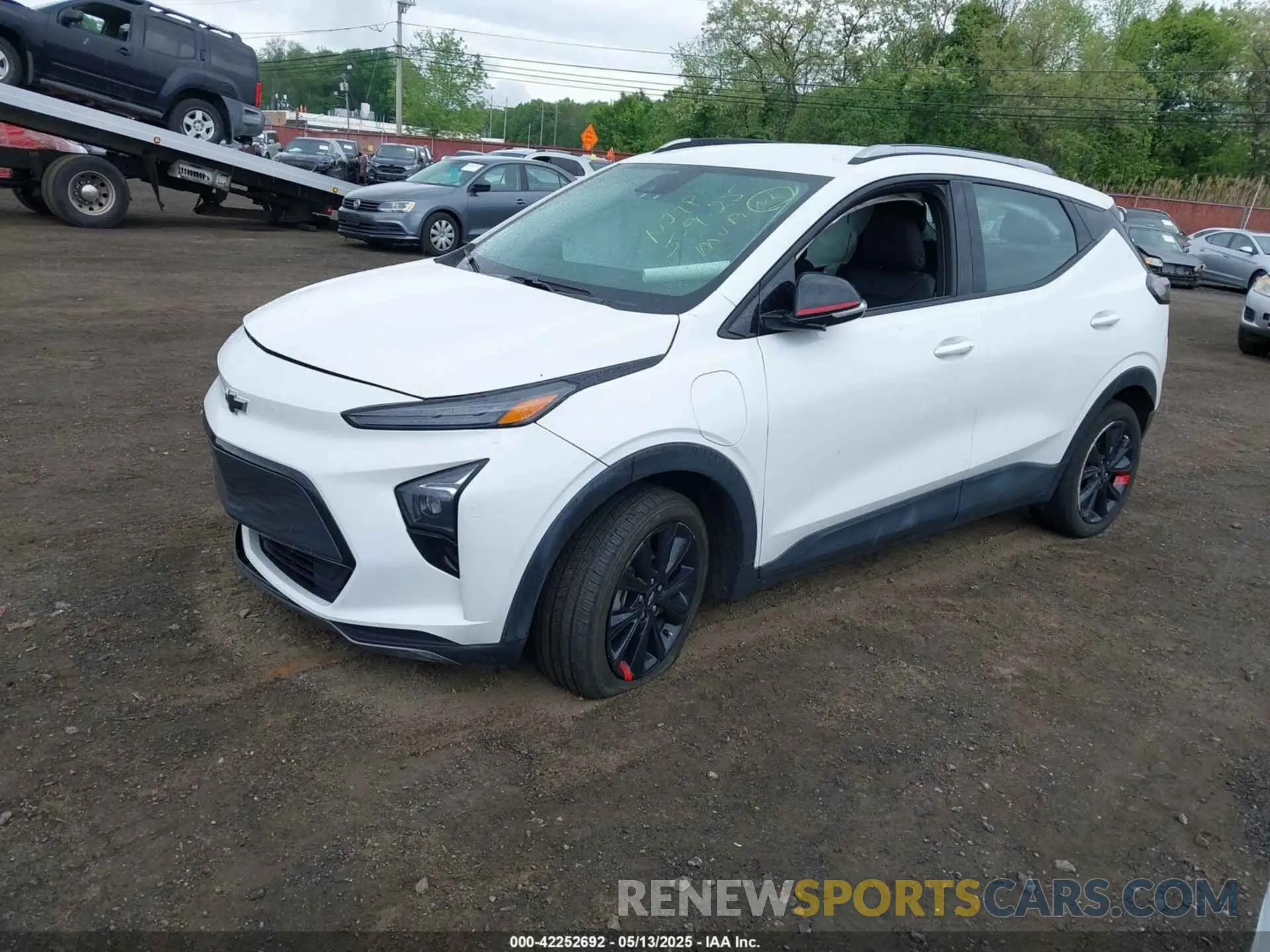 2 Photograph of a damaged car 1G1FY6S09P4127974 CHEVROLET BOLT EUV 2023