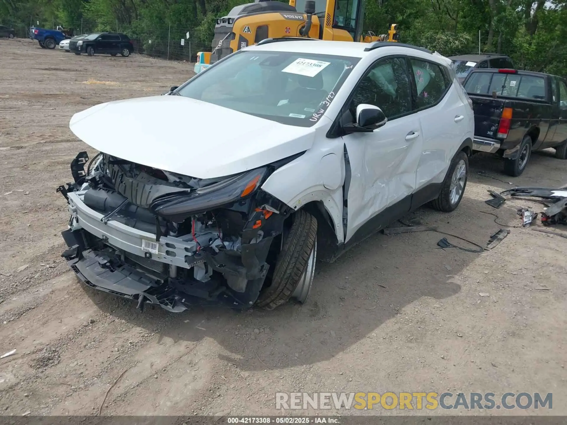 2 Photograph of a damaged car 1G1FY6S09P4133757 CHEVROLET BOLT EUV 2023
