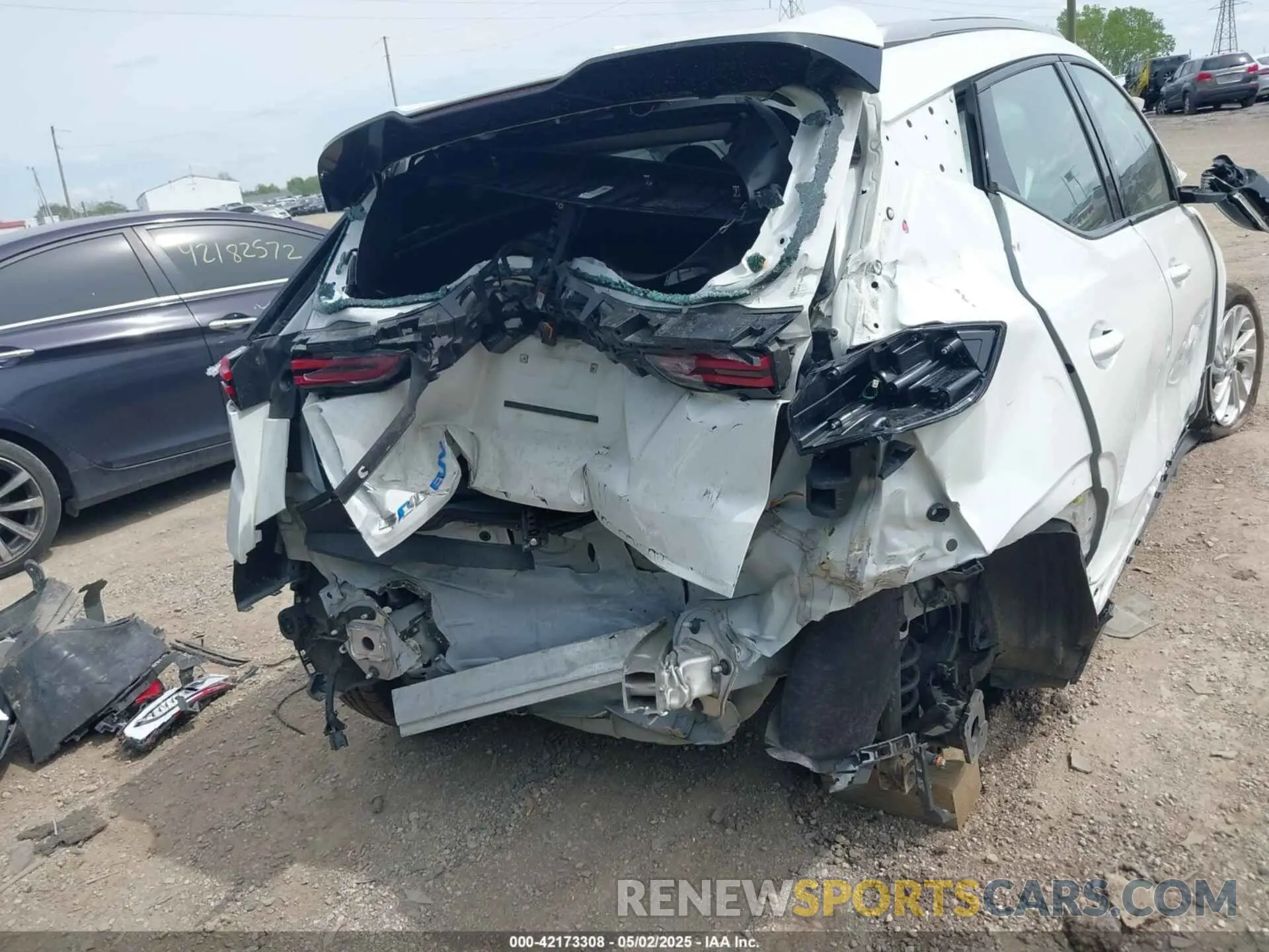21 Photograph of a damaged car 1G1FY6S09P4133757 CHEVROLET BOLT EUV 2023