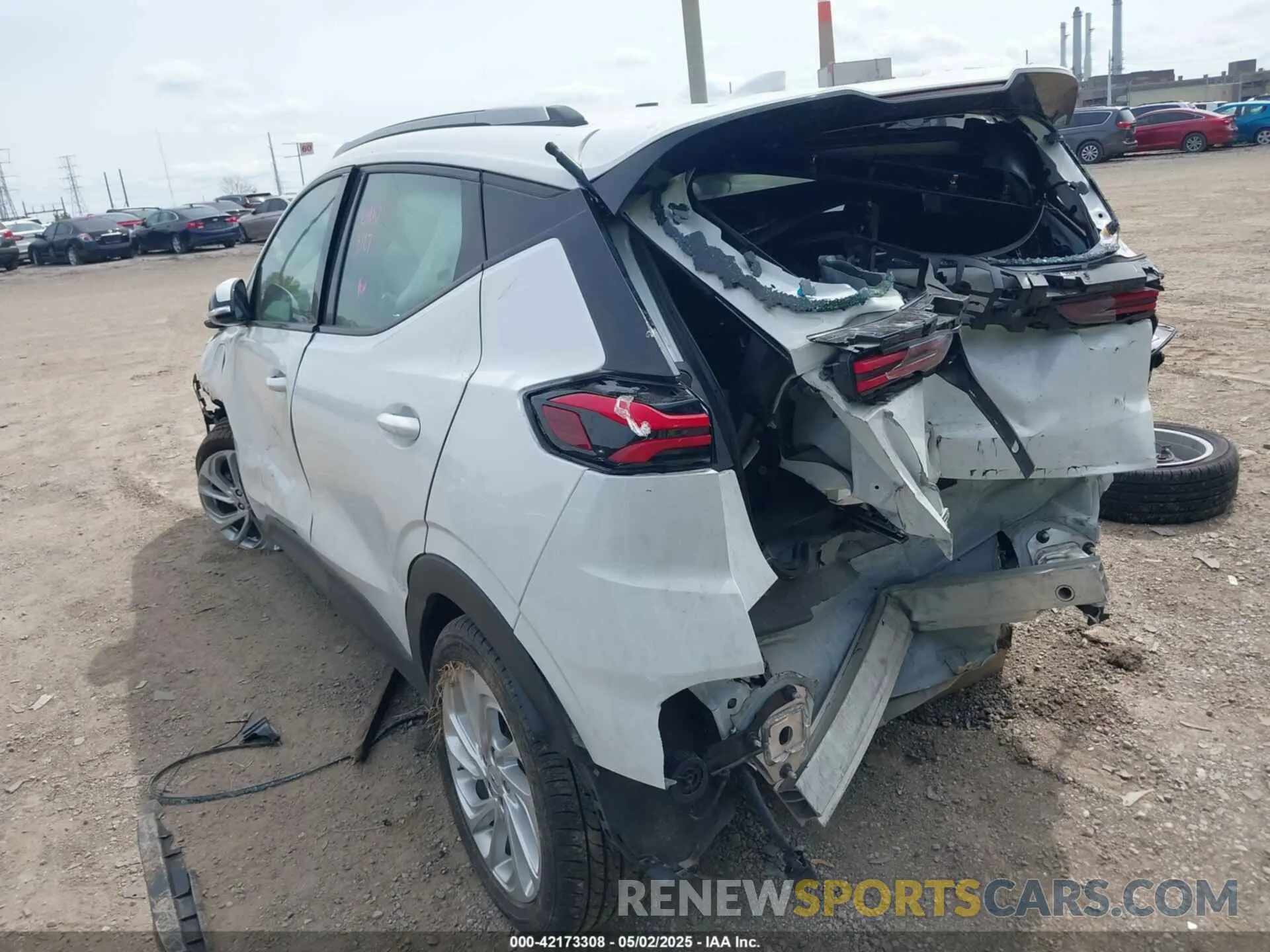 3 Photograph of a damaged car 1G1FY6S09P4133757 CHEVROLET BOLT EUV 2023