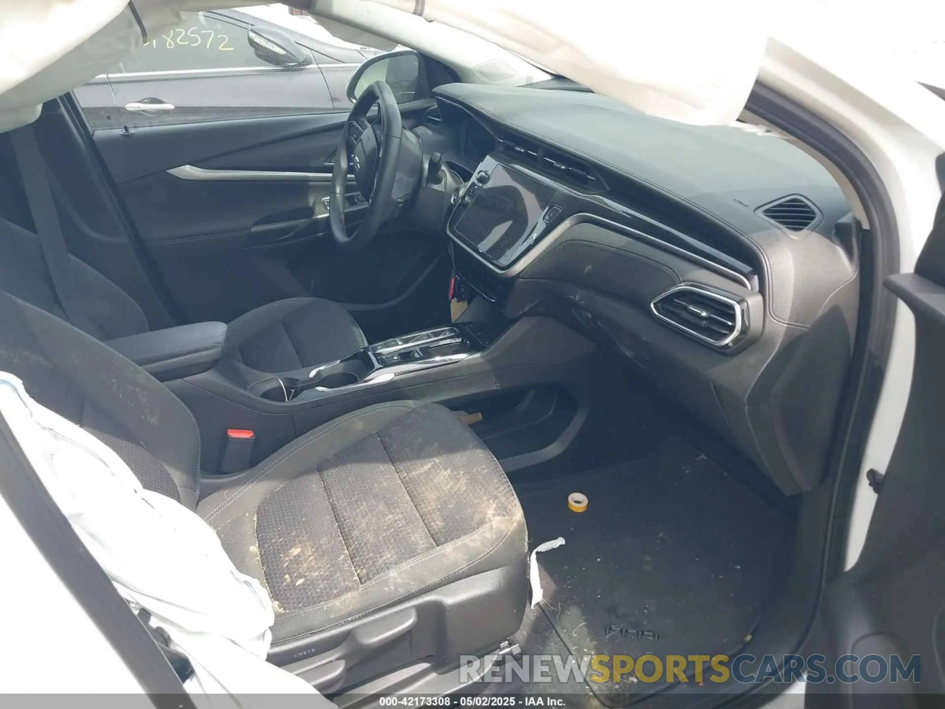 5 Photograph of a damaged car 1G1FY6S09P4133757 CHEVROLET BOLT EUV 2023