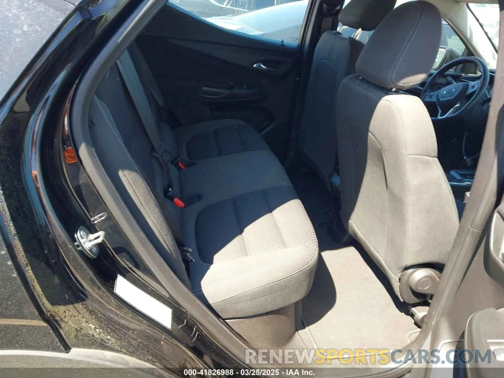 8 Photograph of a damaged car 1G1FY6S09P4150140 CHEVROLET BOLT EUV 2023