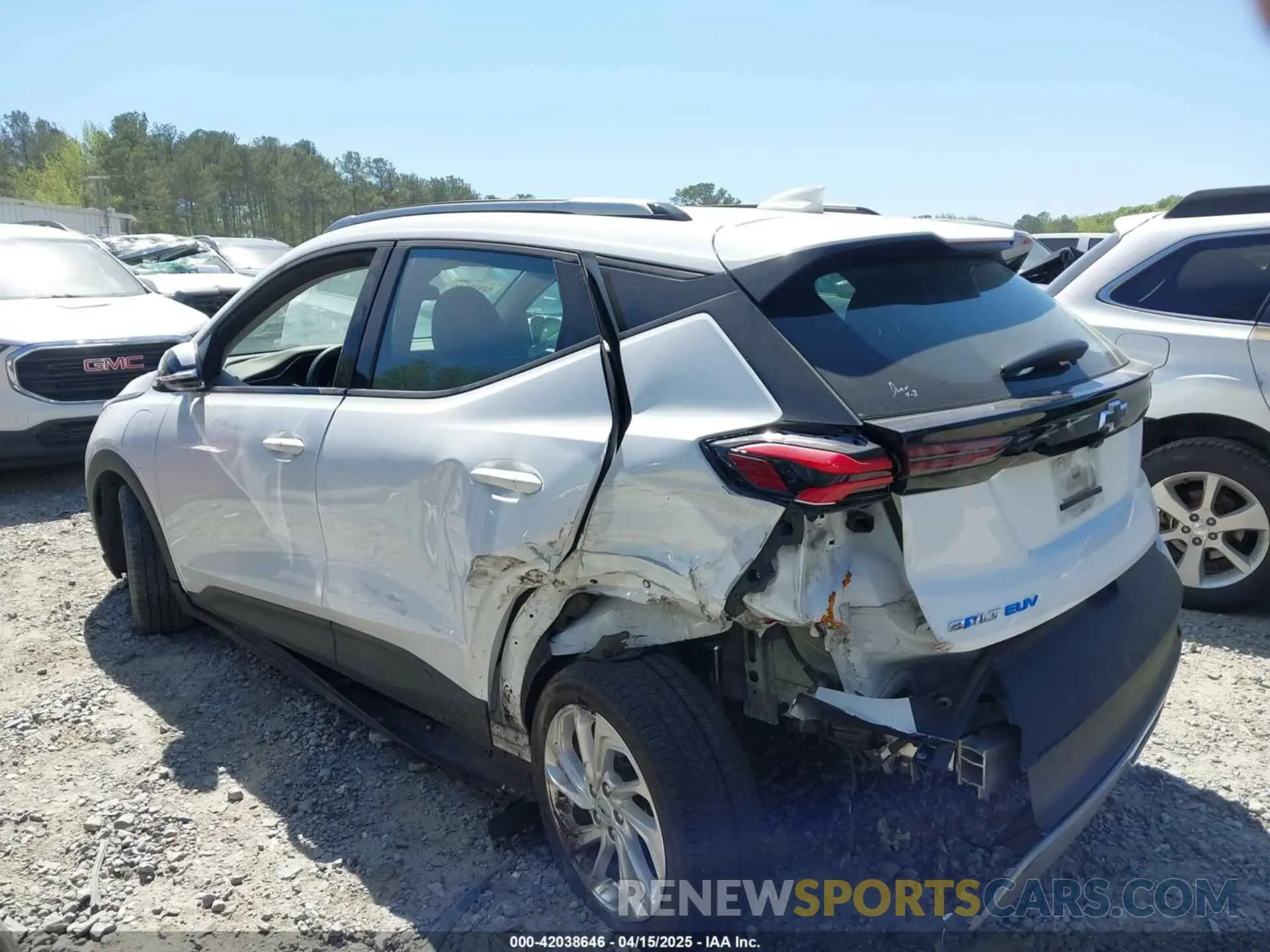 13 Photograph of a damaged car 1G1FY6S09P4164829 CHEVROLET BOLT EUV 2023