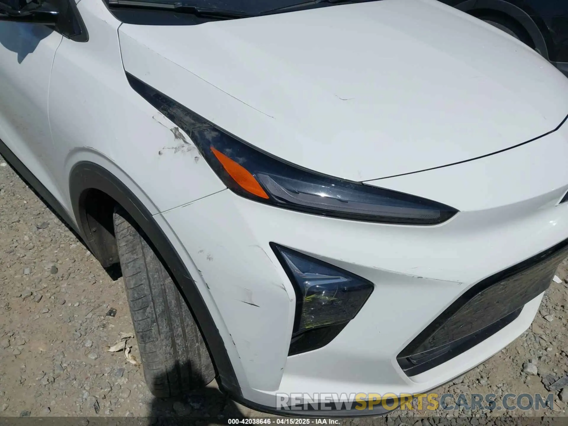 18 Photograph of a damaged car 1G1FY6S09P4164829 CHEVROLET BOLT EUV 2023