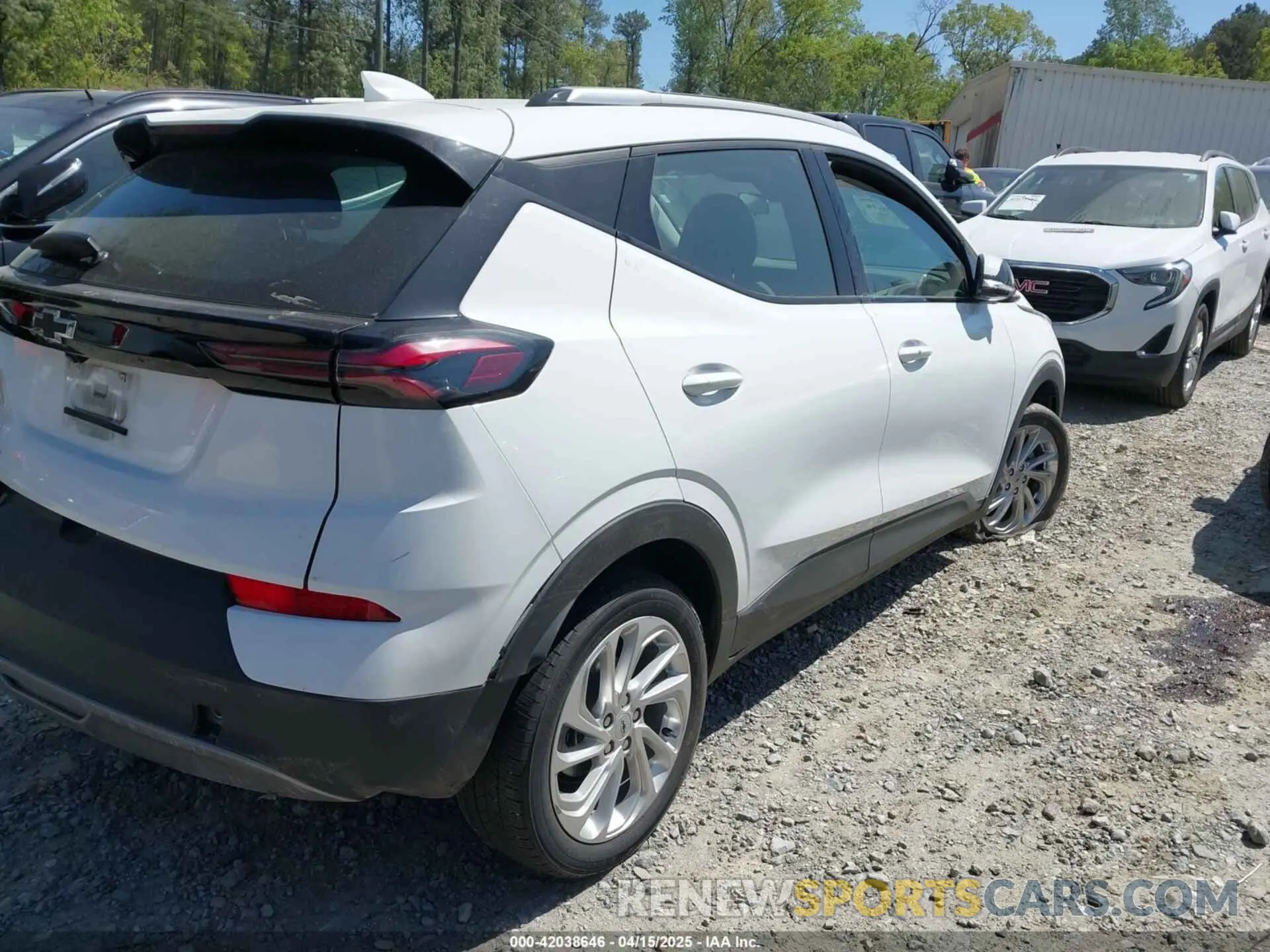 4 Photograph of a damaged car 1G1FY6S09P4164829 CHEVROLET BOLT EUV 2023
