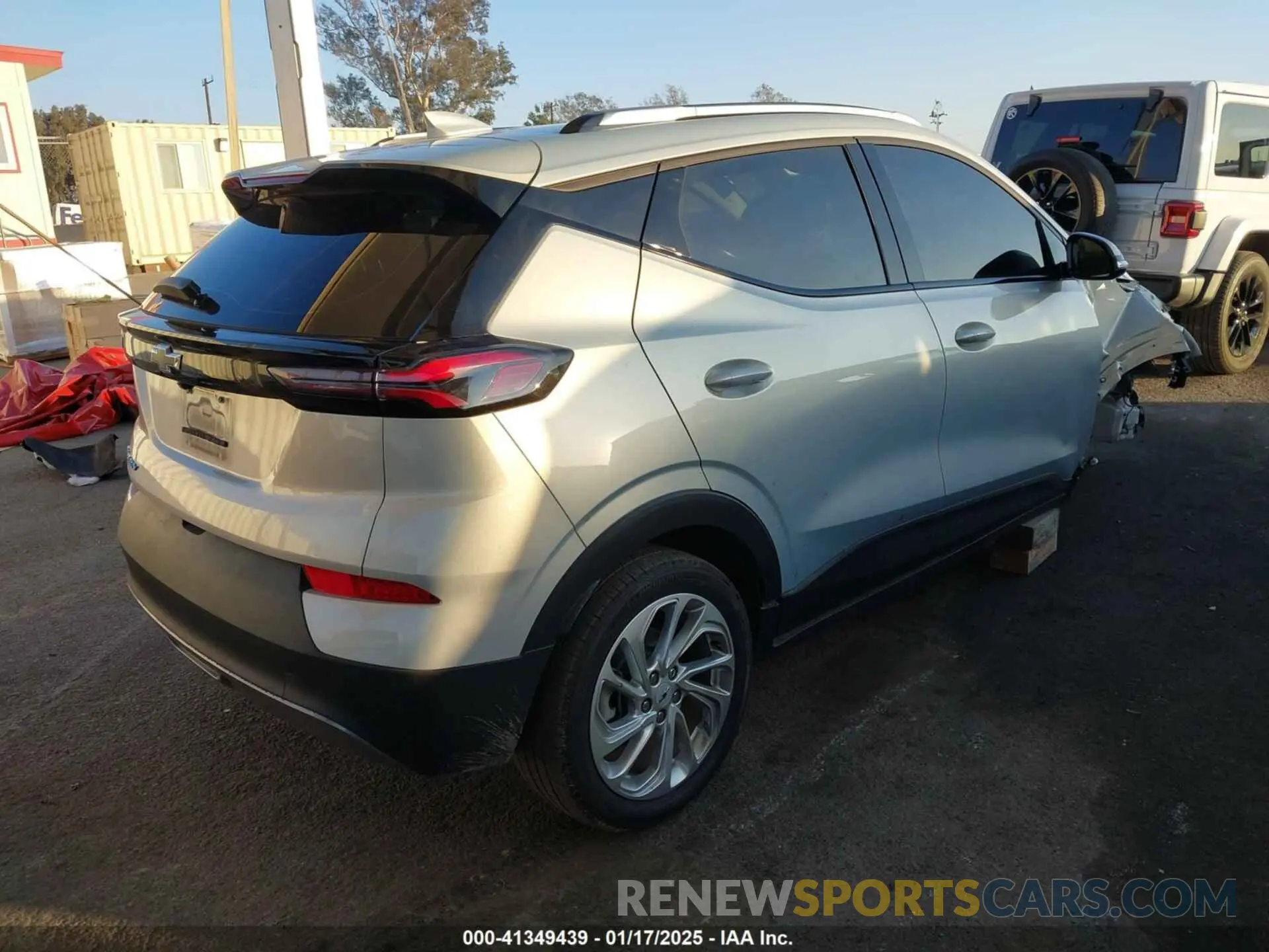 4 Photograph of a damaged car 1G1FY6S0XP4184099 CHEVROLET BOLT EUV 2023