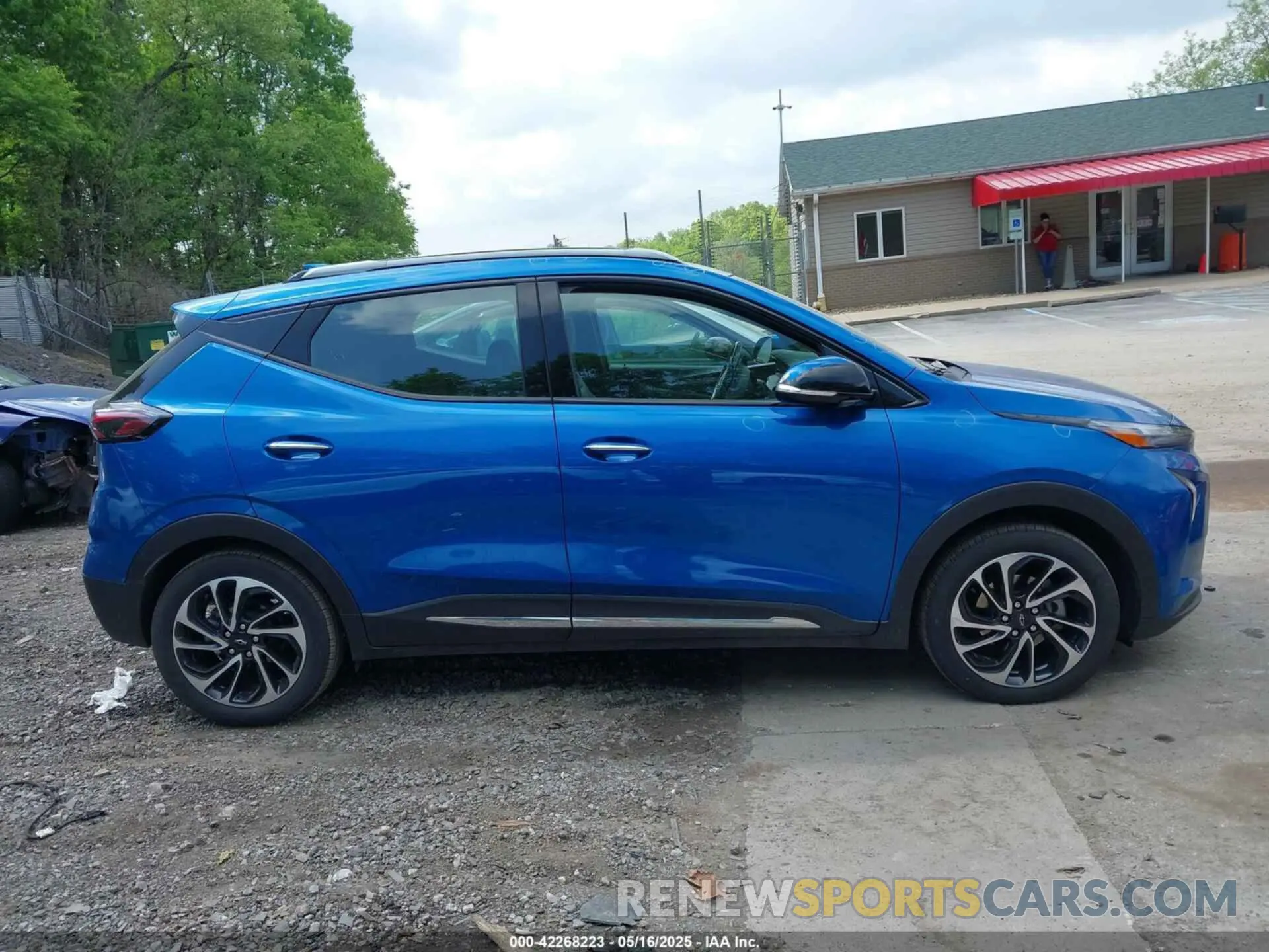 13 Photograph of a damaged car 1G1FZ6S01P4164322 CHEVROLET BOLT EUV 2023