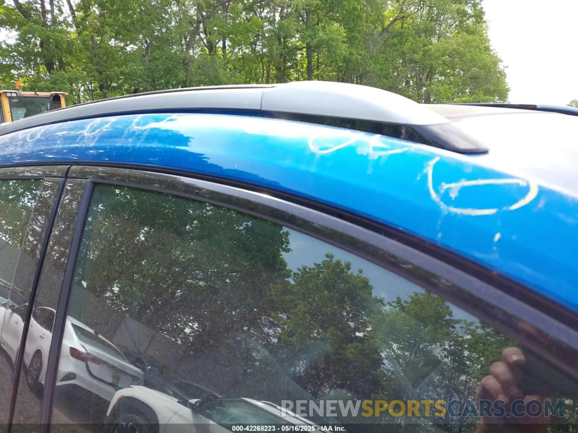 21 Photograph of a damaged car 1G1FZ6S01P4164322 CHEVROLET BOLT EUV 2023