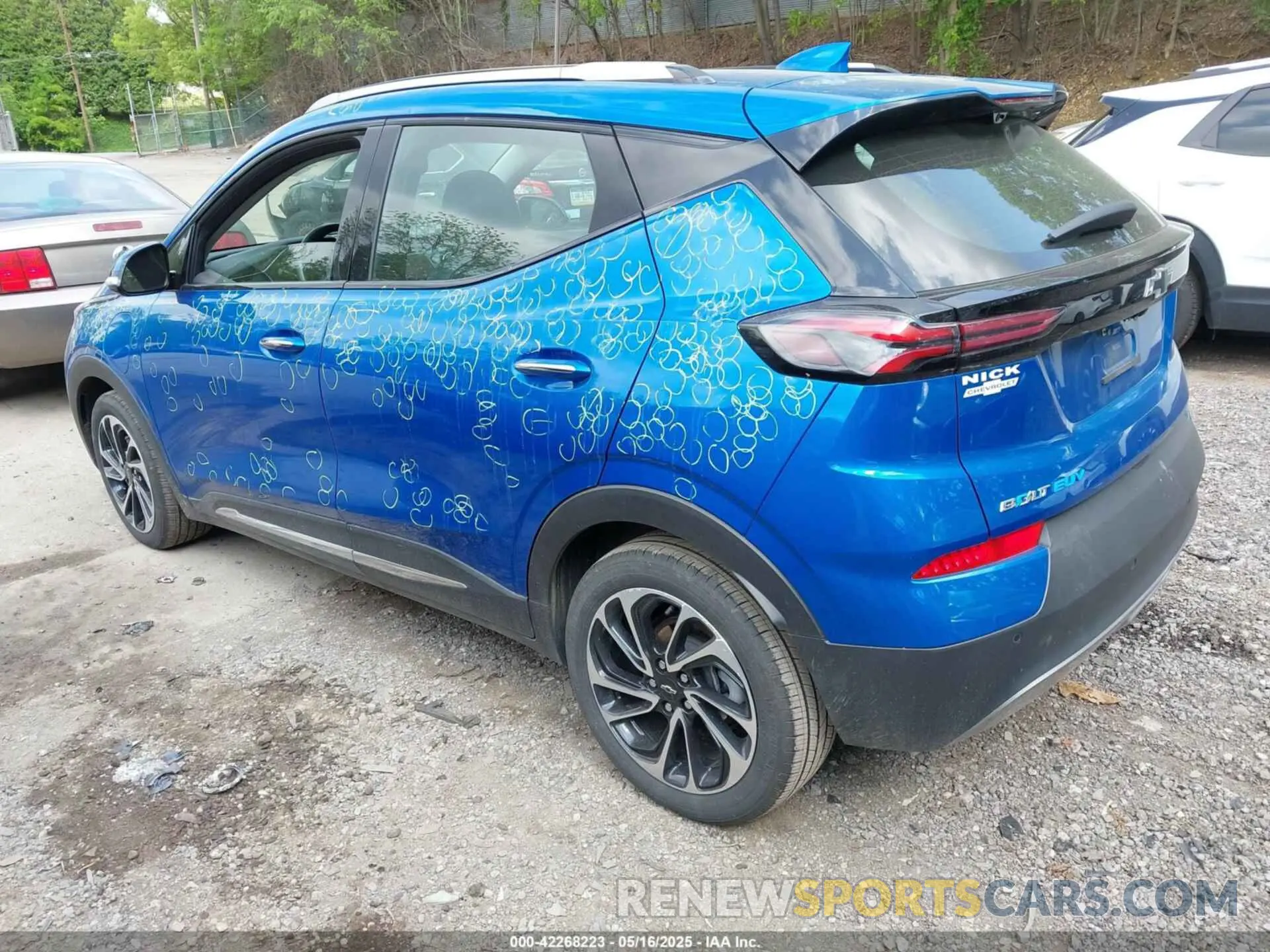 3 Photograph of a damaged car 1G1FZ6S01P4164322 CHEVROLET BOLT EUV 2023