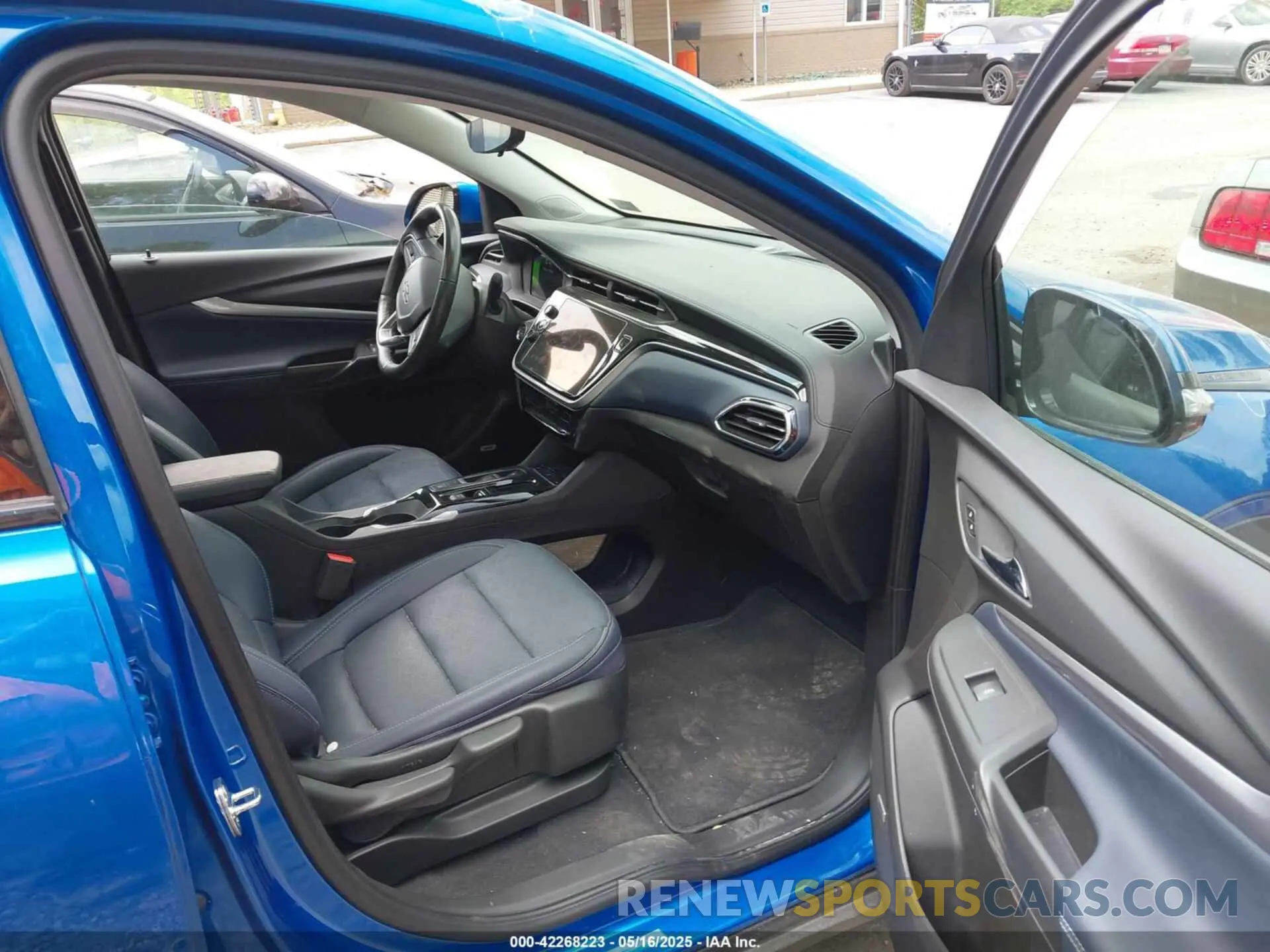 5 Photograph of a damaged car 1G1FZ6S01P4164322 CHEVROLET BOLT EUV 2023
