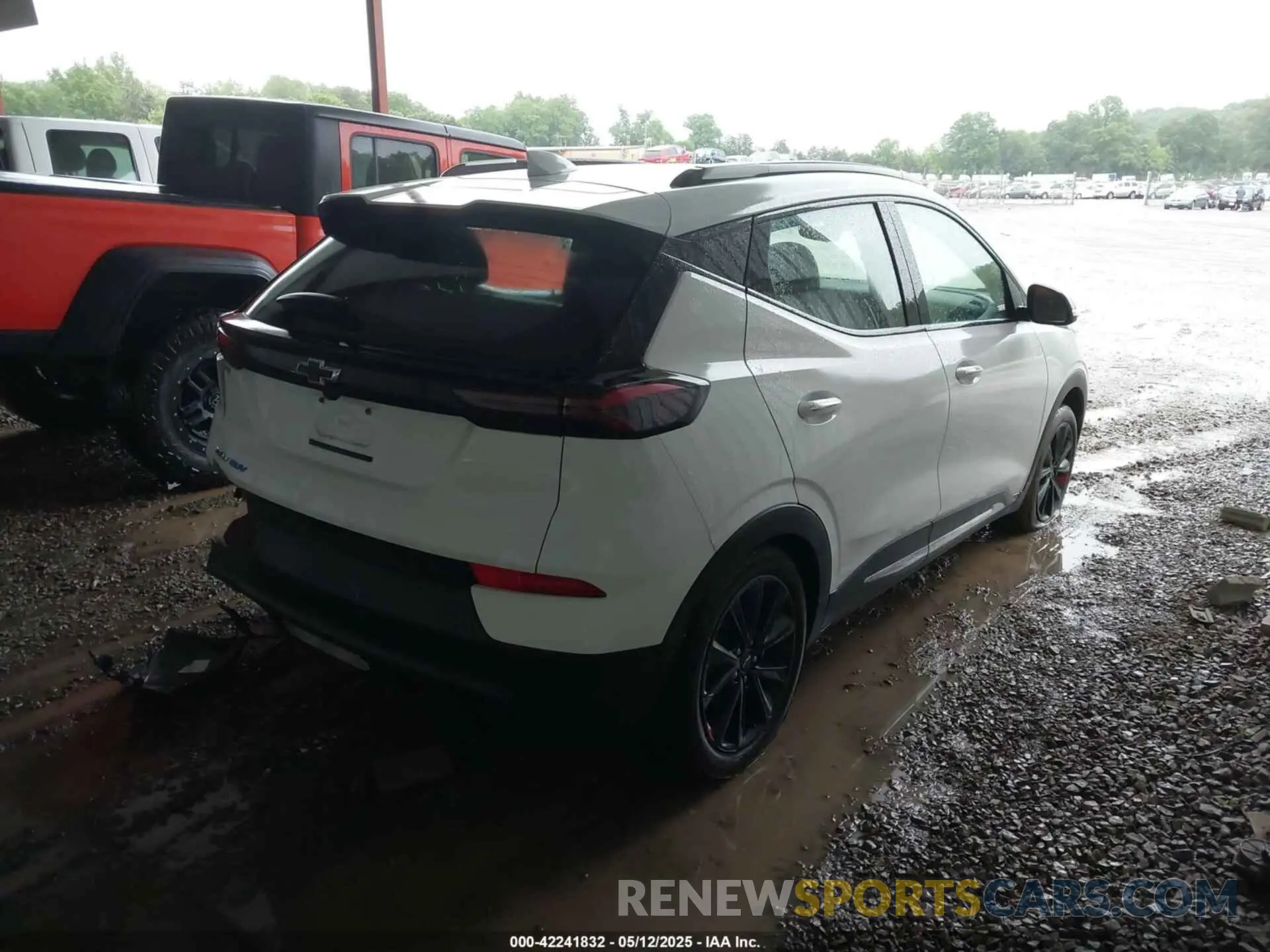 4 Photograph of a damaged car 1G1FZ6S01P4171819 CHEVROLET BOLT EUV 2023
