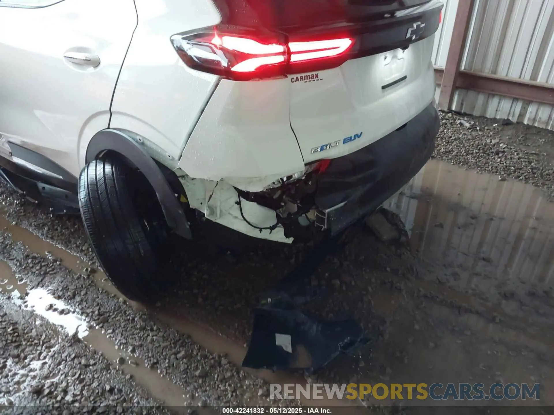 6 Photograph of a damaged car 1G1FZ6S01P4171819 CHEVROLET BOLT EUV 2023