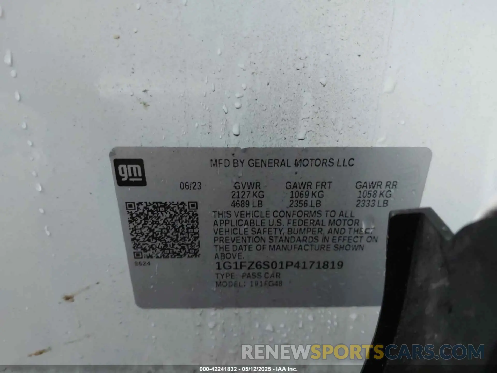 9 Photograph of a damaged car 1G1FZ6S01P4171819 CHEVROLET BOLT EUV 2023