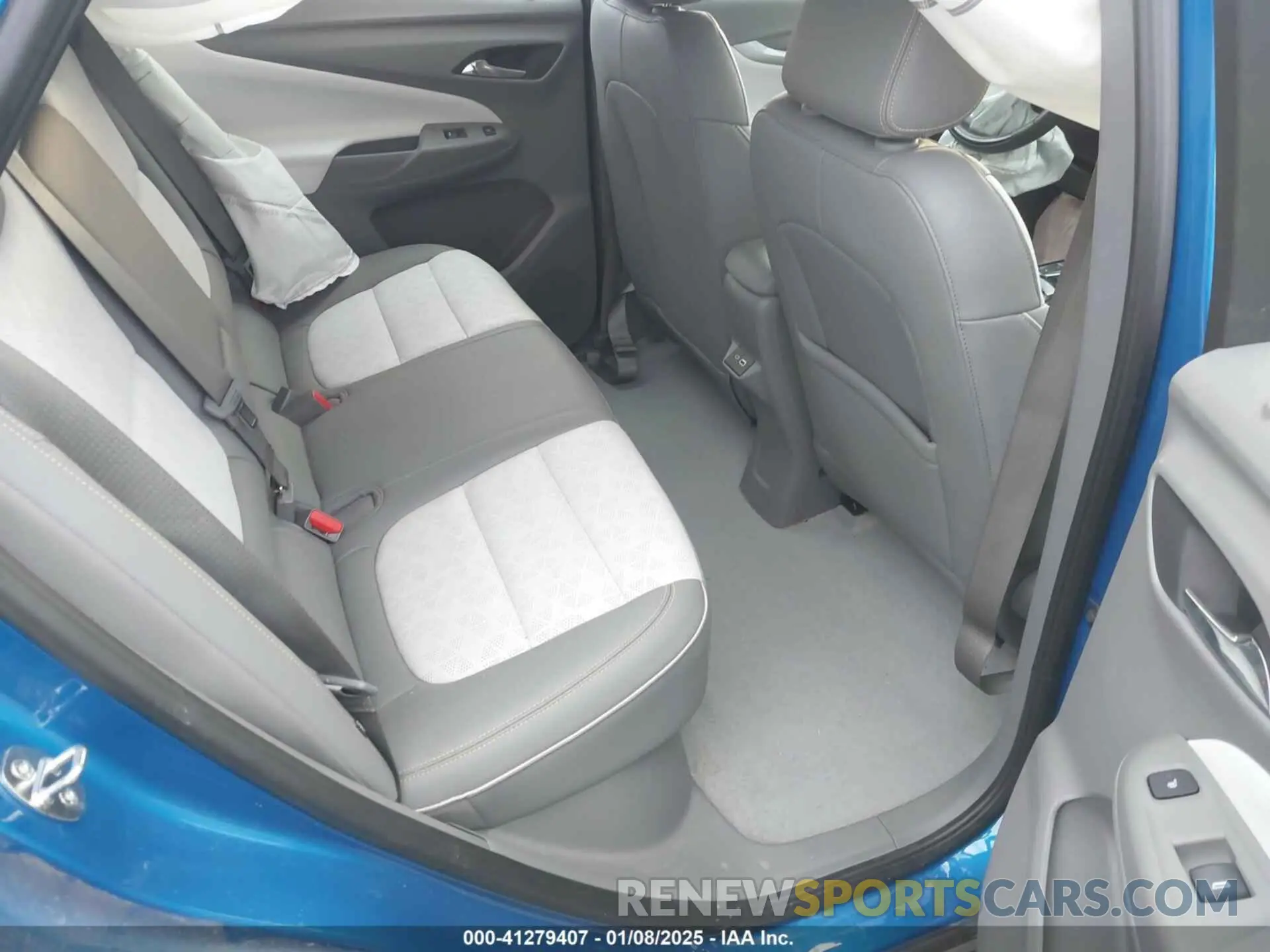 8 Photograph of a damaged car 1G1FZ6S07P4107414 CHEVROLET BOLT EUV 2023