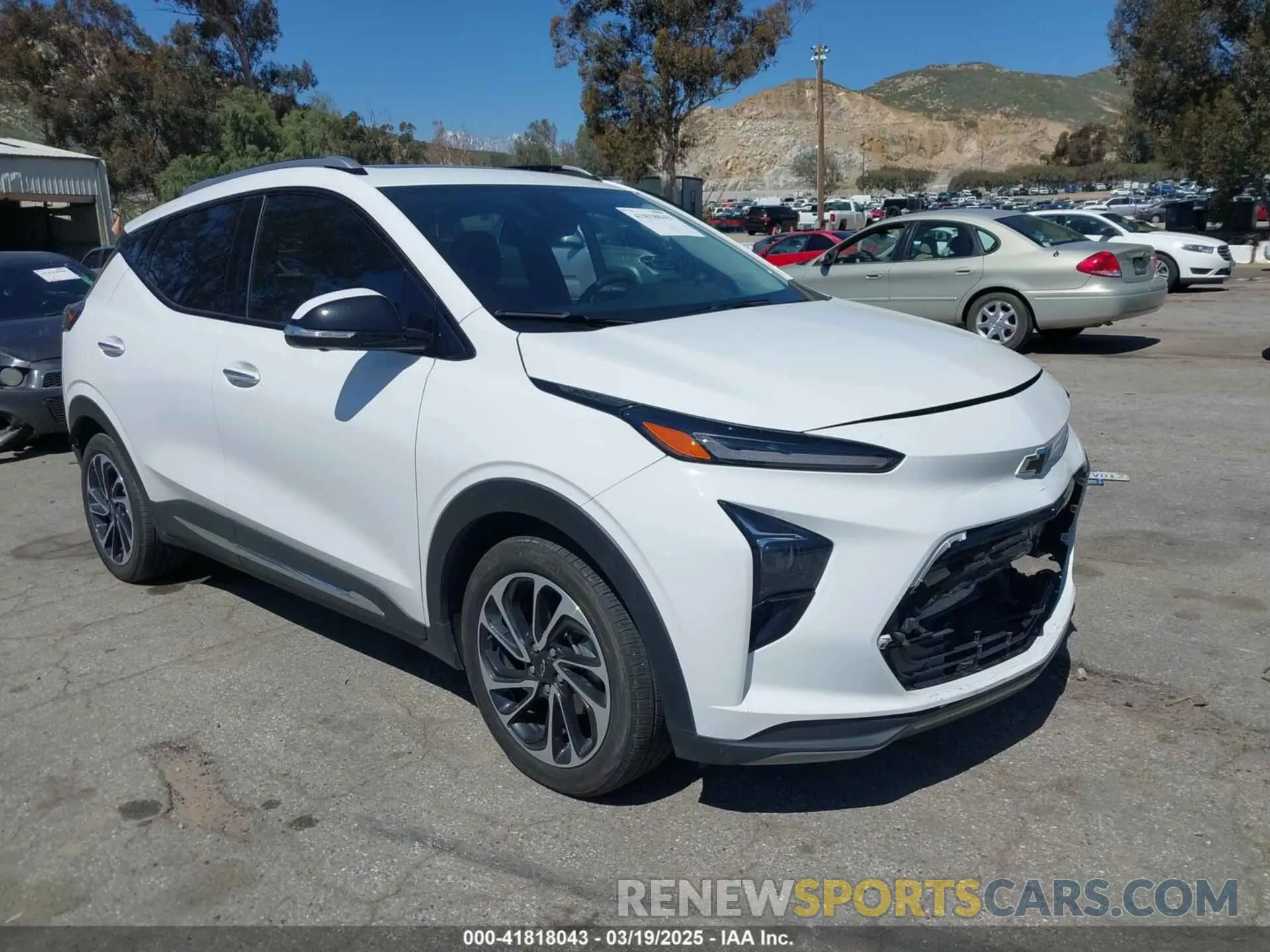 1 Photograph of a damaged car 1G1FZ6S07P4185465 CHEVROLET BOLT EUV 2023