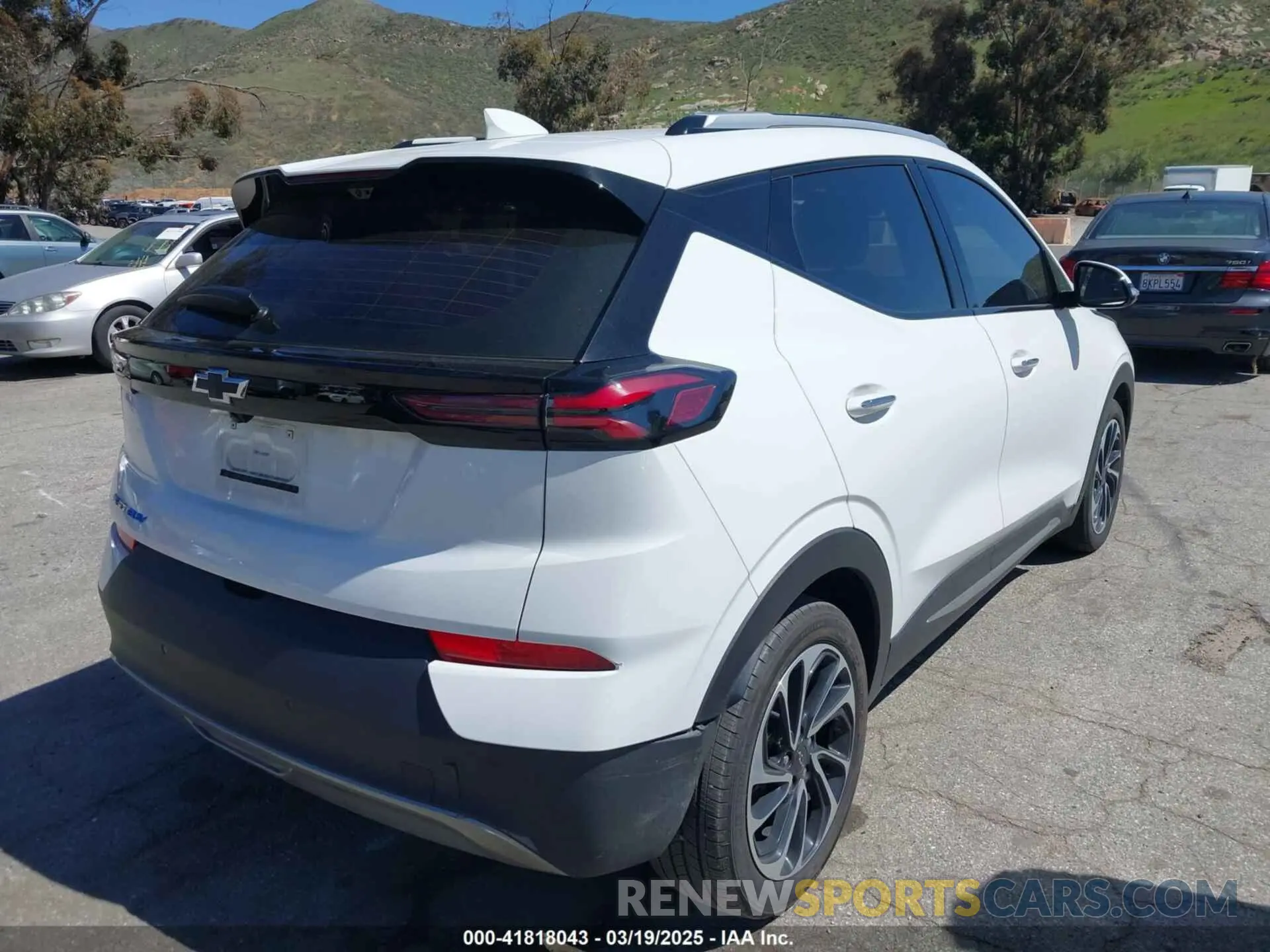 4 Photograph of a damaged car 1G1FZ6S07P4185465 CHEVROLET BOLT EUV 2023