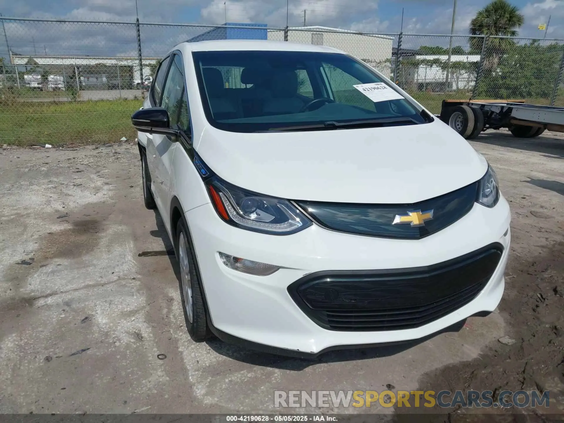 1 Photograph of a damaged car 1G1FY6S00K4105693 CHEVROLET BOLT EV 2019