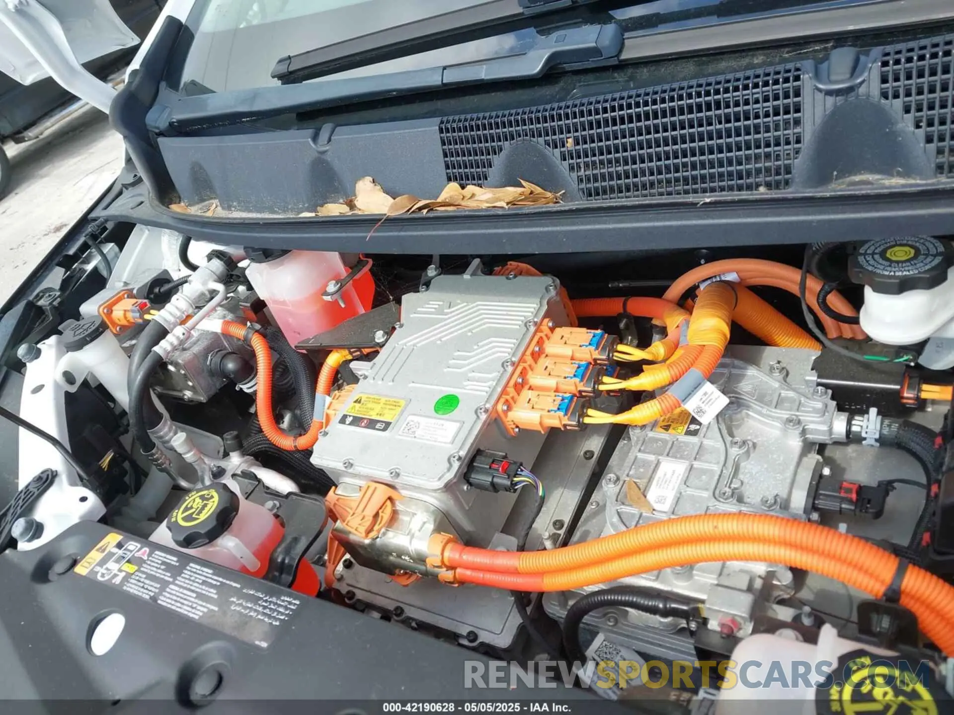 10 Photograph of a damaged car 1G1FY6S00K4105693 CHEVROLET BOLT EV 2019
