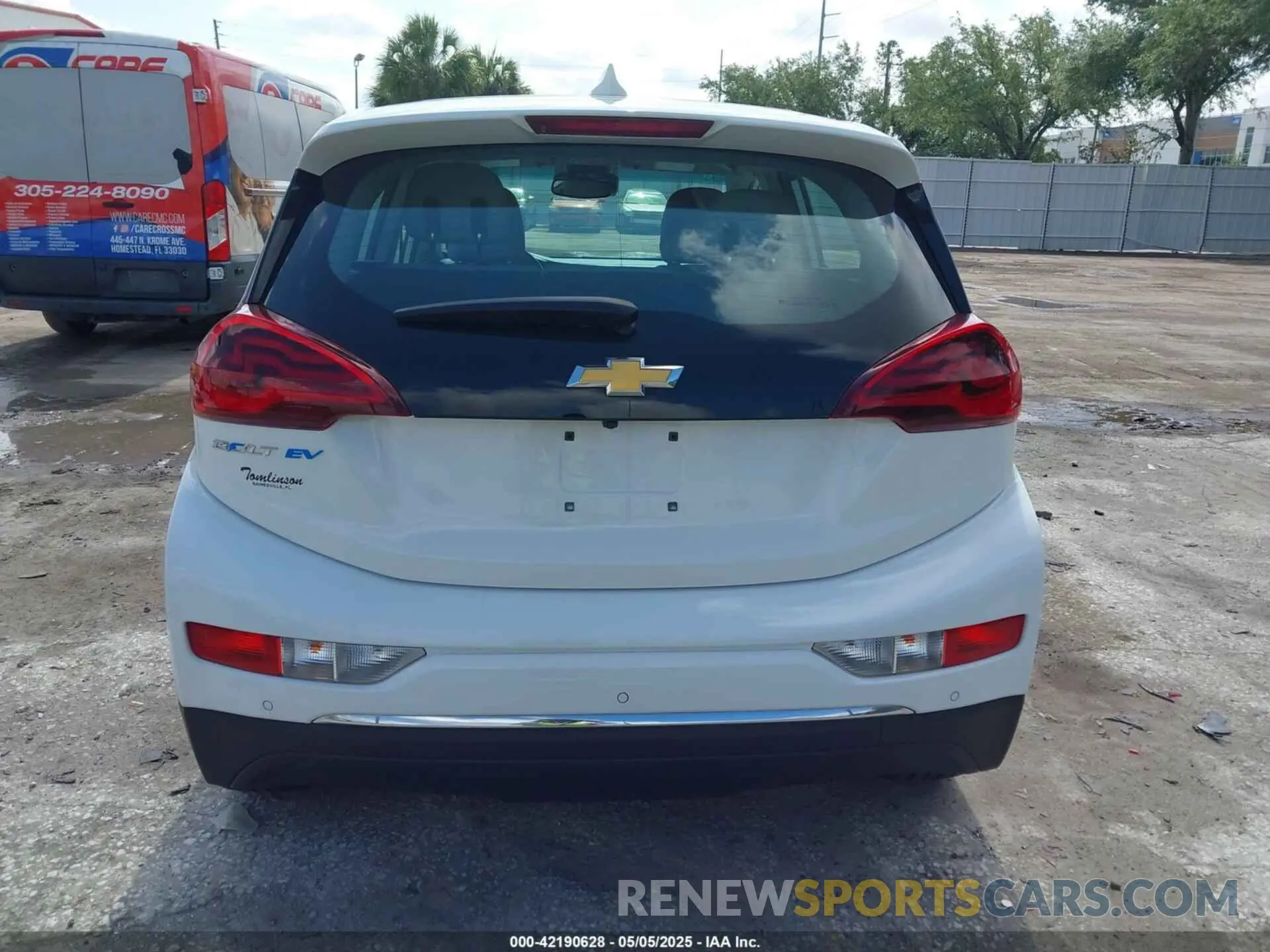 16 Photograph of a damaged car 1G1FY6S00K4105693 CHEVROLET BOLT EV 2019